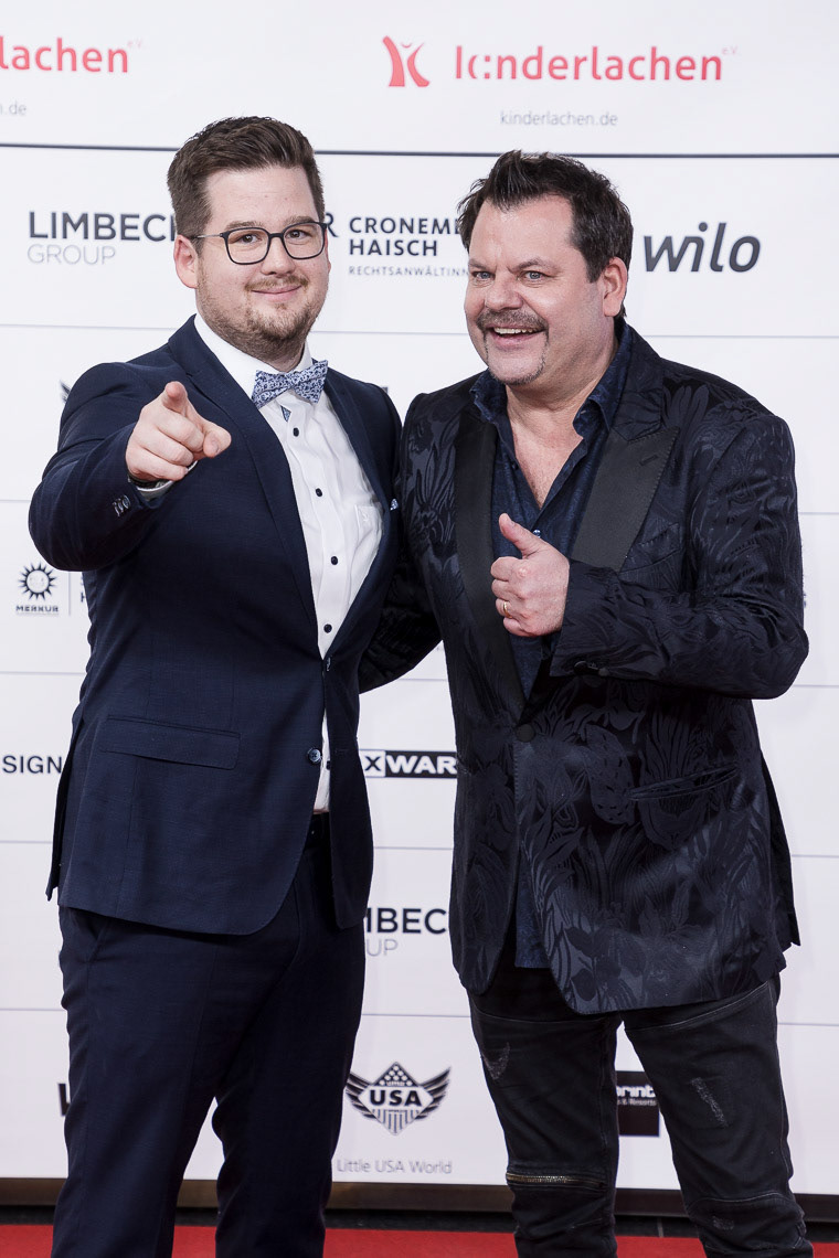 Chris Tall mit Ingo Appelt auf dem Roten Teppich bei der 19. Kinderlachen-Gala in Dortmund