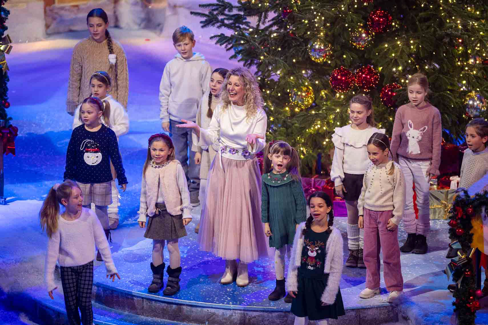 Simone Sommerland bei der TV-Show "Das Adventsfest der 100.000 Lichter" im Congress Centrum Suhl, Deutschland, 29. November 2025.