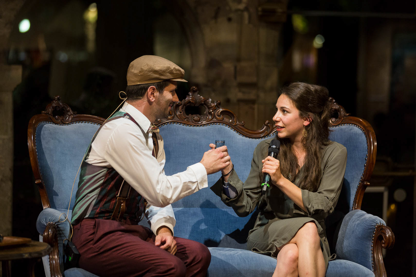 Gastgeber Dominik Mäcke mit Schauspielerin Natalja Joselewitsch