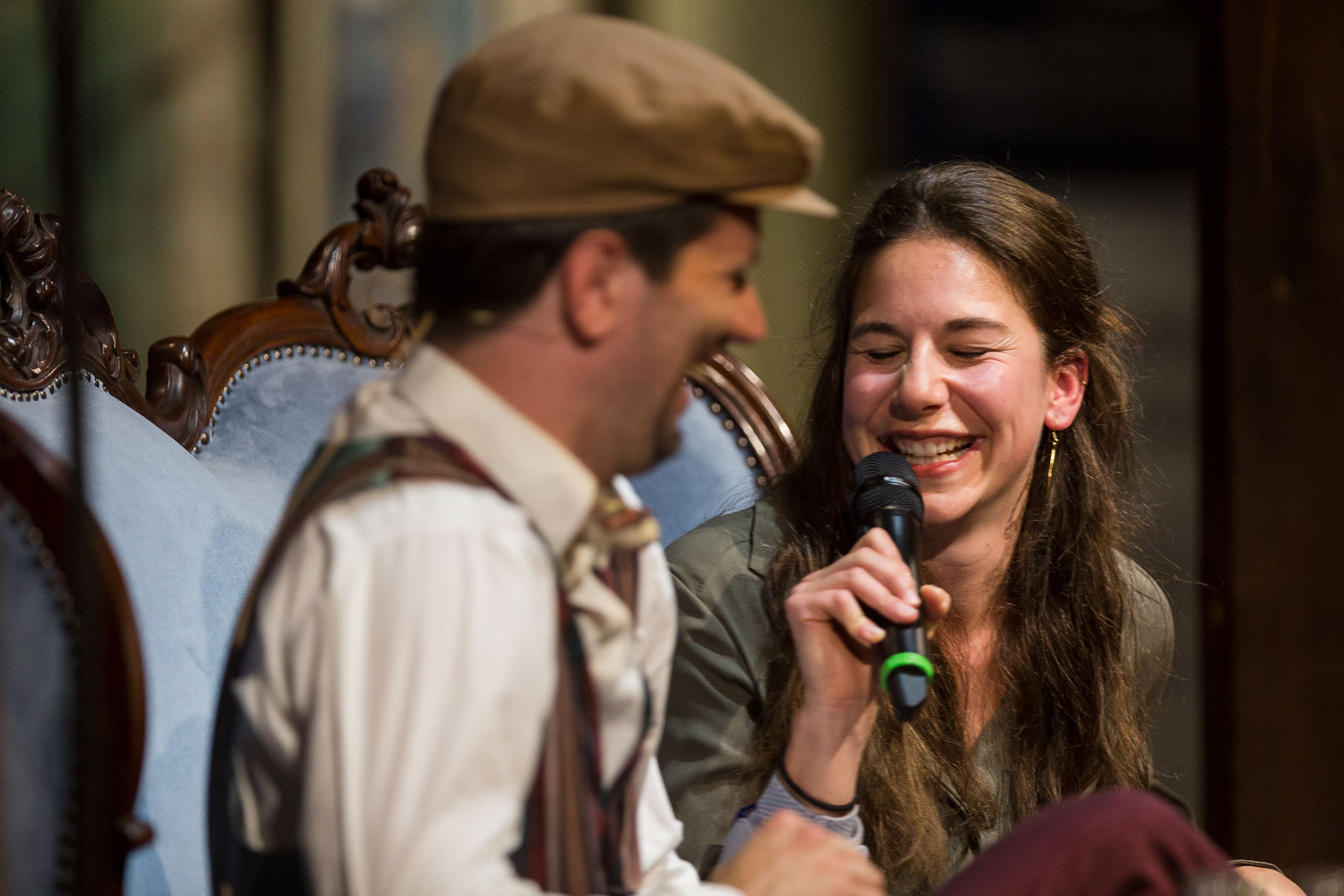 Gastgeber Dominik Mäcke mit Schauspielerin Natalja Joselewitsch