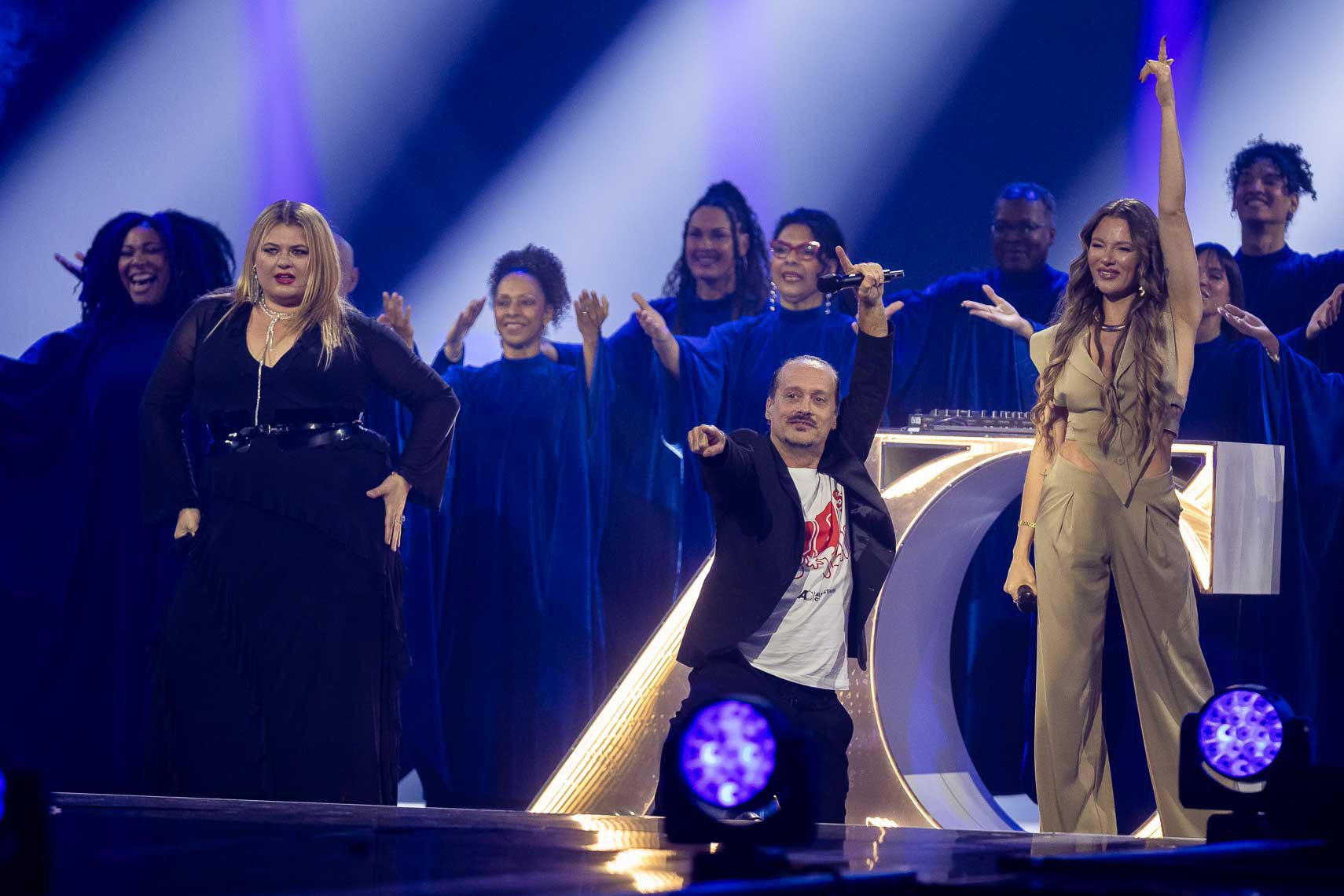 Alina, Alex Christensen & The Berlin Orchester und Joelina Drews bei der TV Show Schlagerbooom 2025 – Alles funkelt! Alles glitzert!, die TV Show des Jahres in der Westfalenhalle in Dortmund, Deutschland. 18. Oktober 2025.