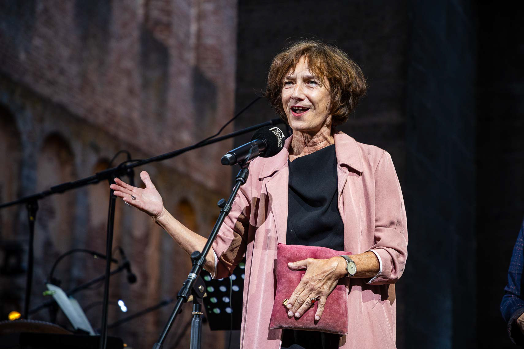Elke Hesse (neue Intendantin ab 2026) während der Abschluss-Gala der 74. Bad Hersfelder Festspiele in der Stiftsruine, aufgenommen am 18. August 2025 in Bad Hersfeld (Hessen).