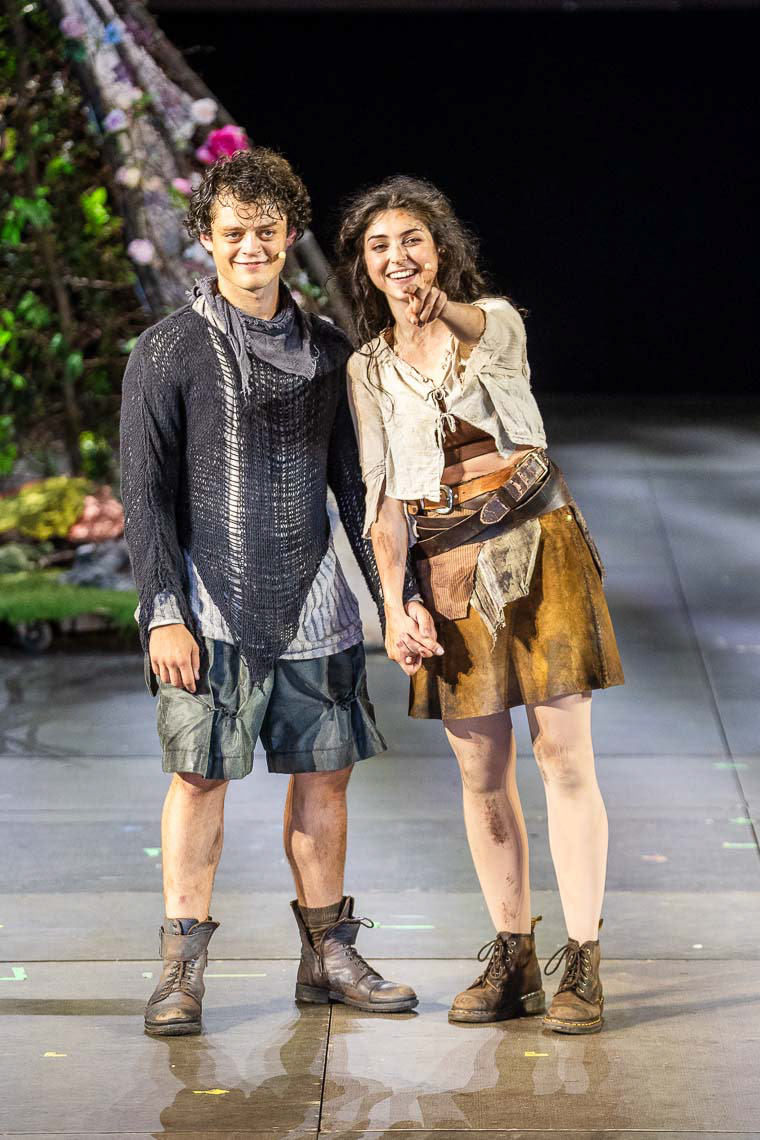 Vincent Lang (Birk), Myriam Ahkoundov (Ronja) - Ronja Räubertochter - 74. Bad Hersfelder Festspiele - Generalprobe - Stiftsruine - Bad Hersfeld