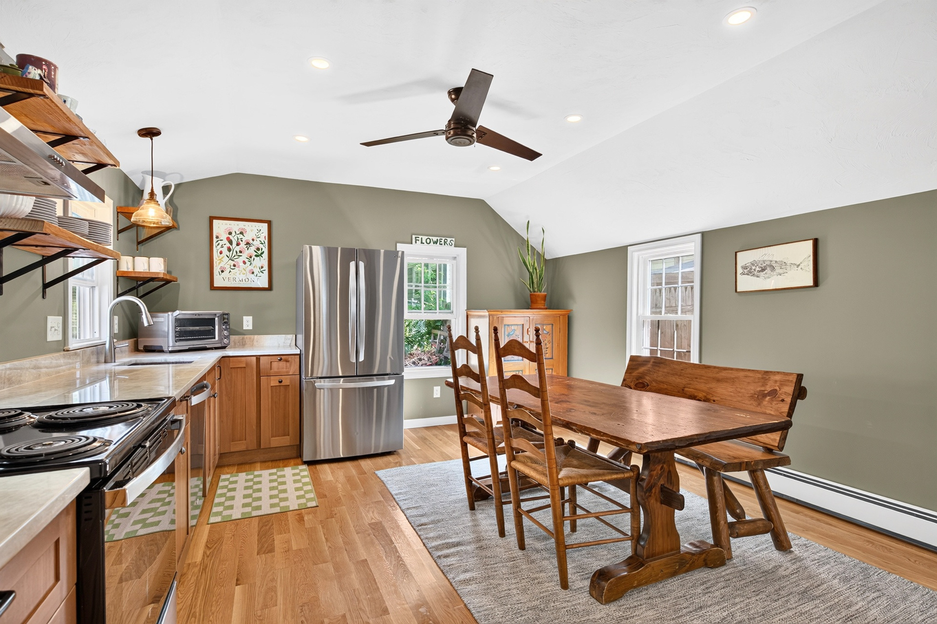 Real estate kitchen and dining photo, Weymouth MA