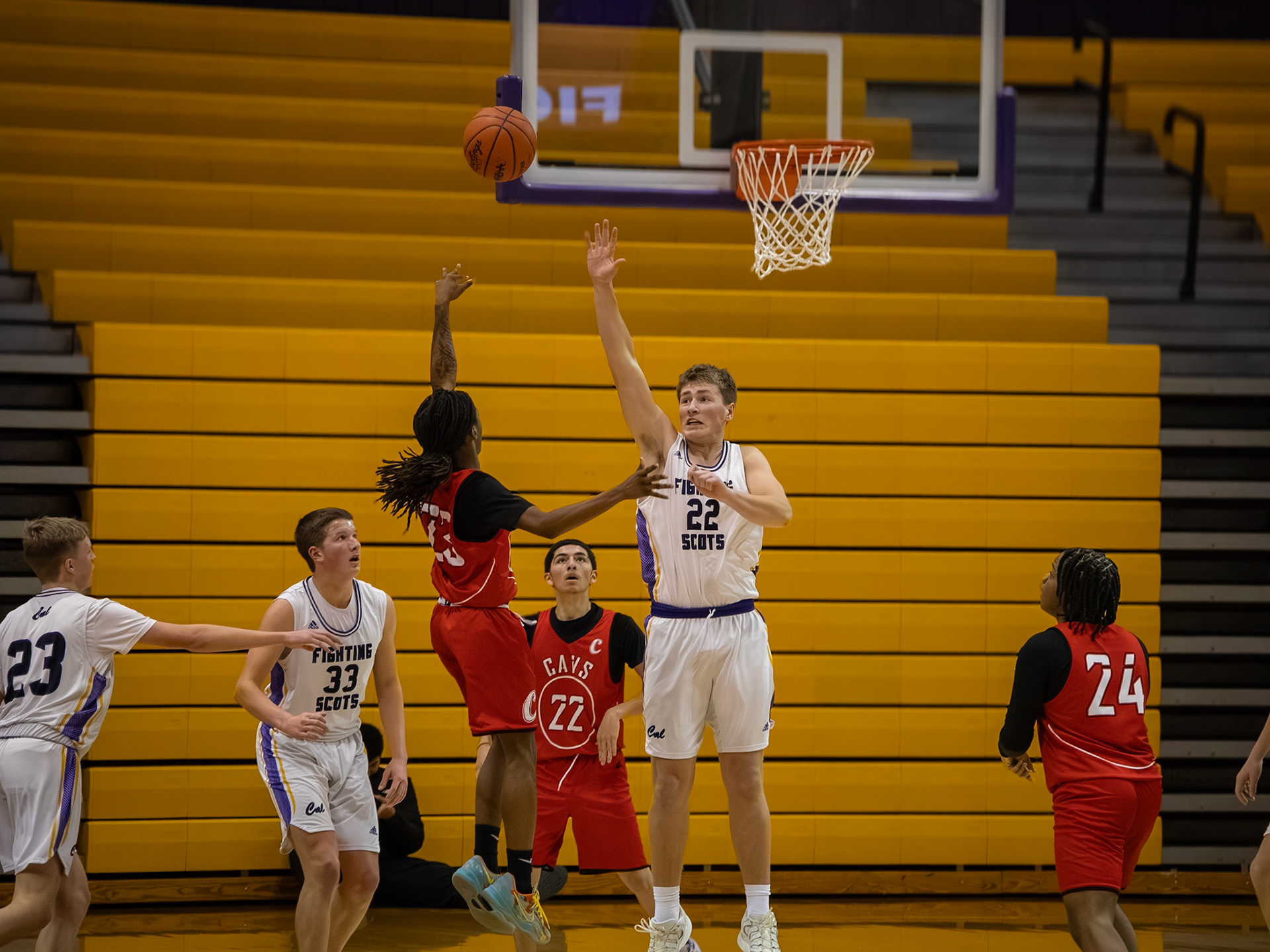 Write Display Caption here. (Photo by Khloe Lowande)