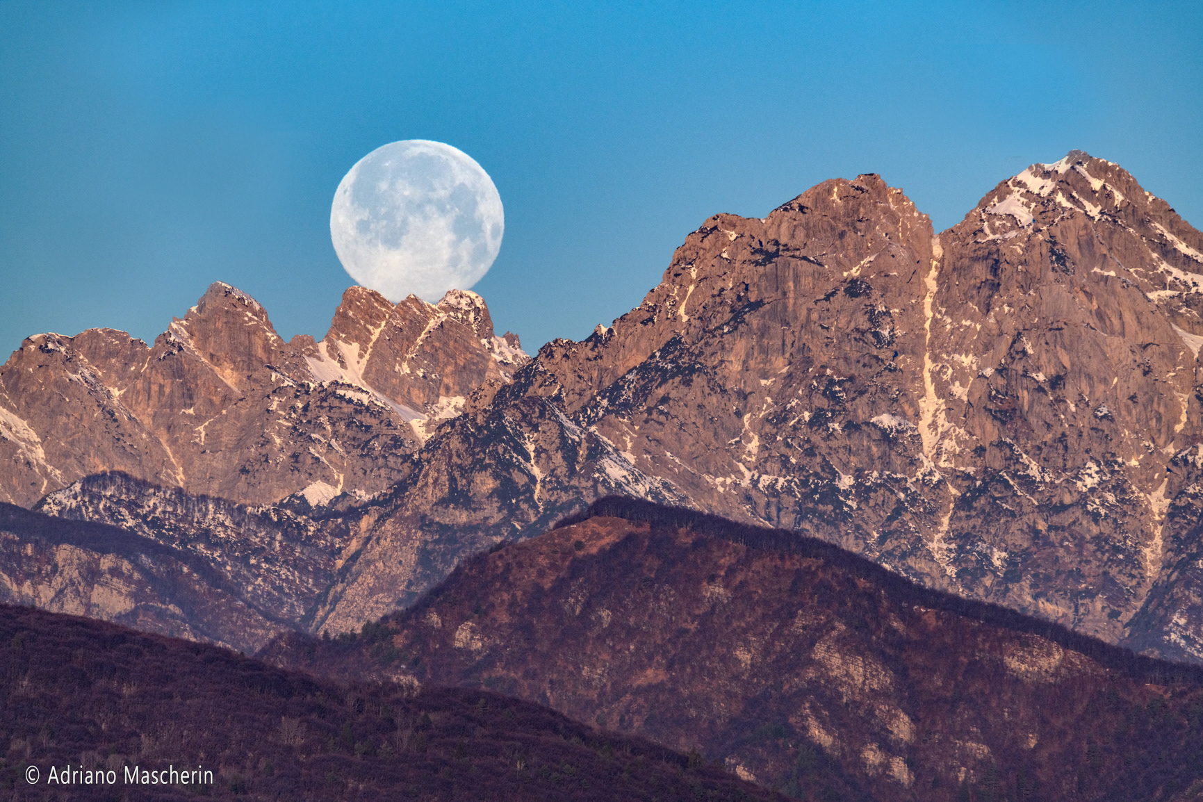 Tramonto della luna piena dal monte Ragogna - Full moon sunset from Mount Ragogna