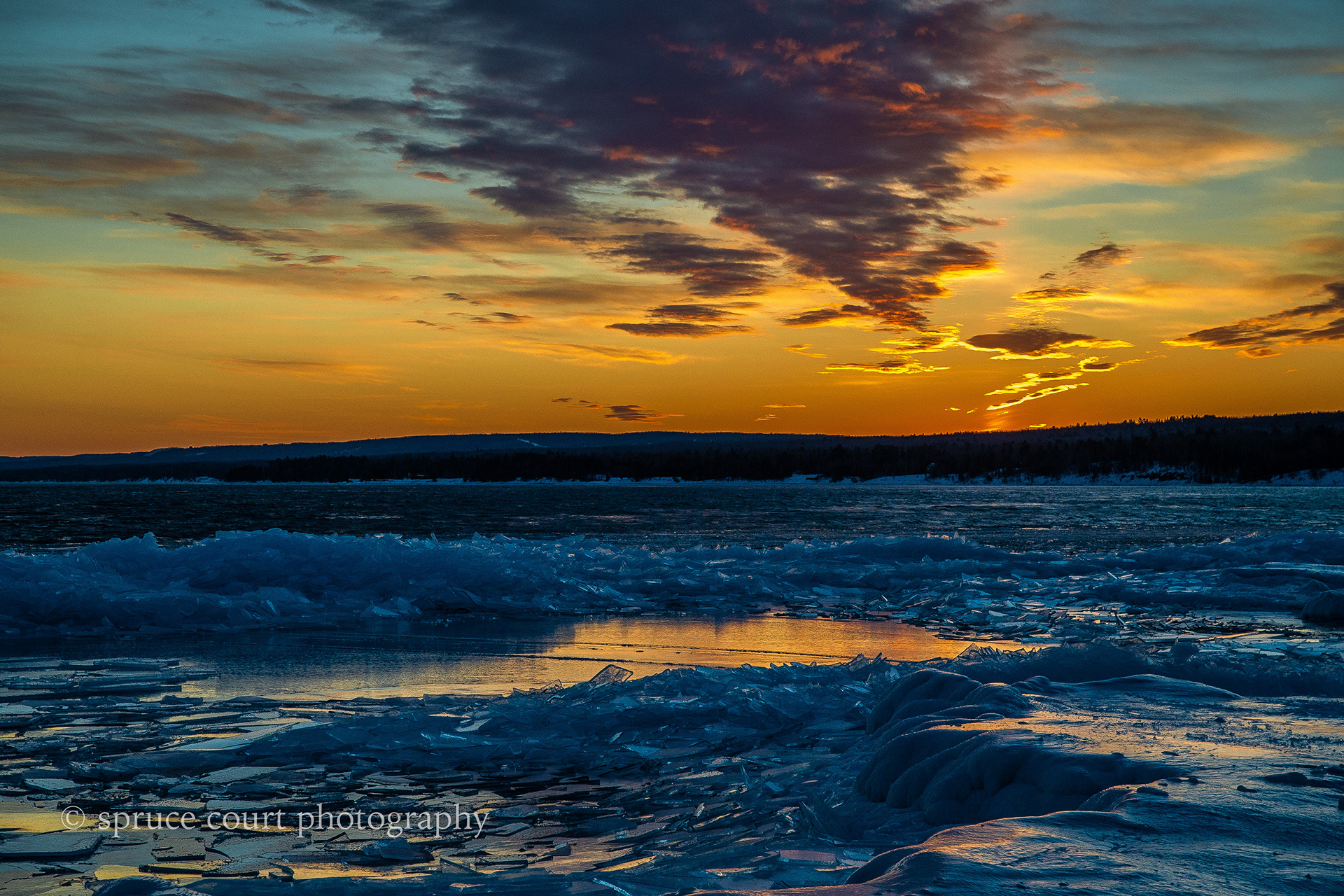 Sunset and Ice at Stoney Point