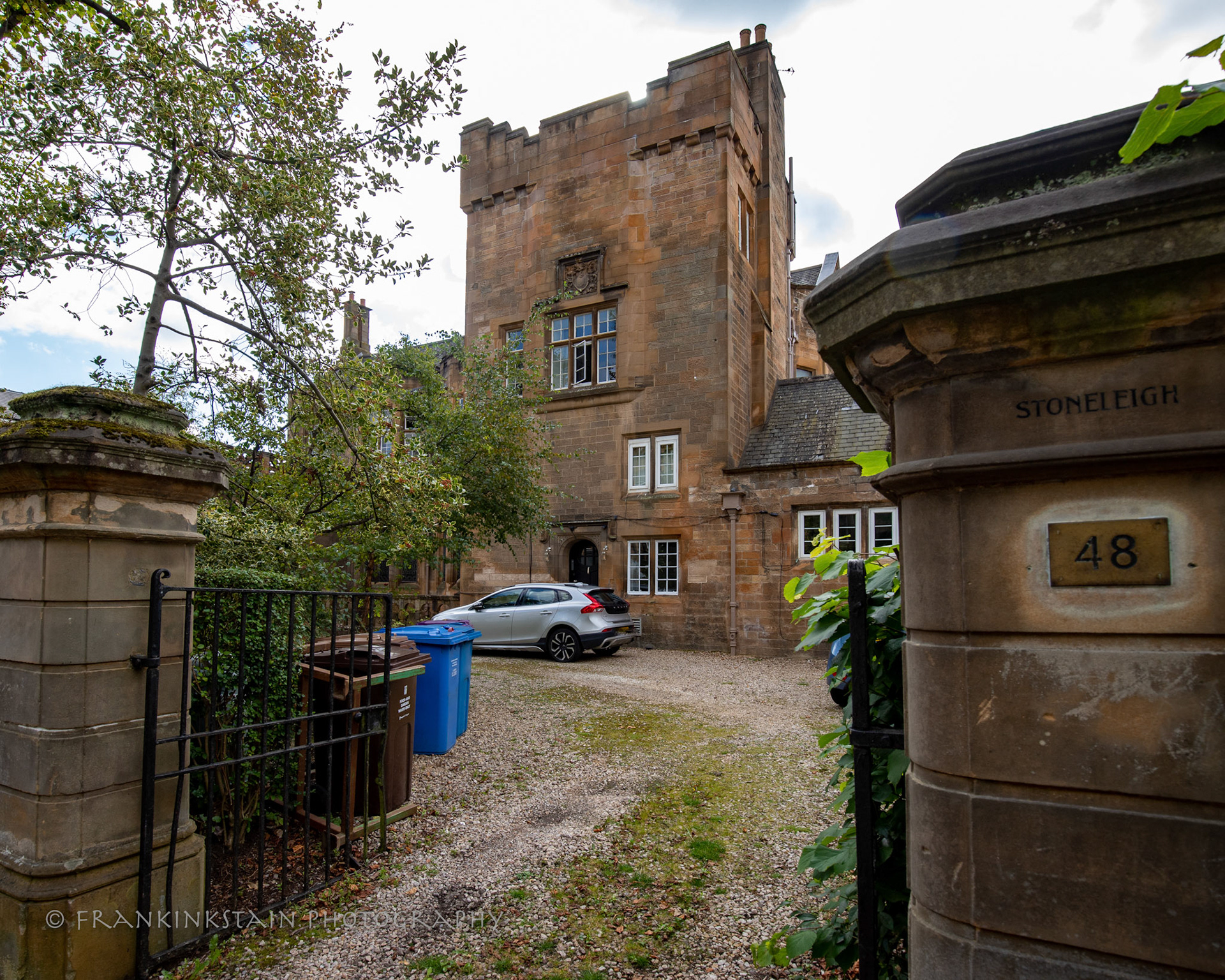 48 CLEVEDEN DRIVE, STONELEIGH, AND GATEPIERS
