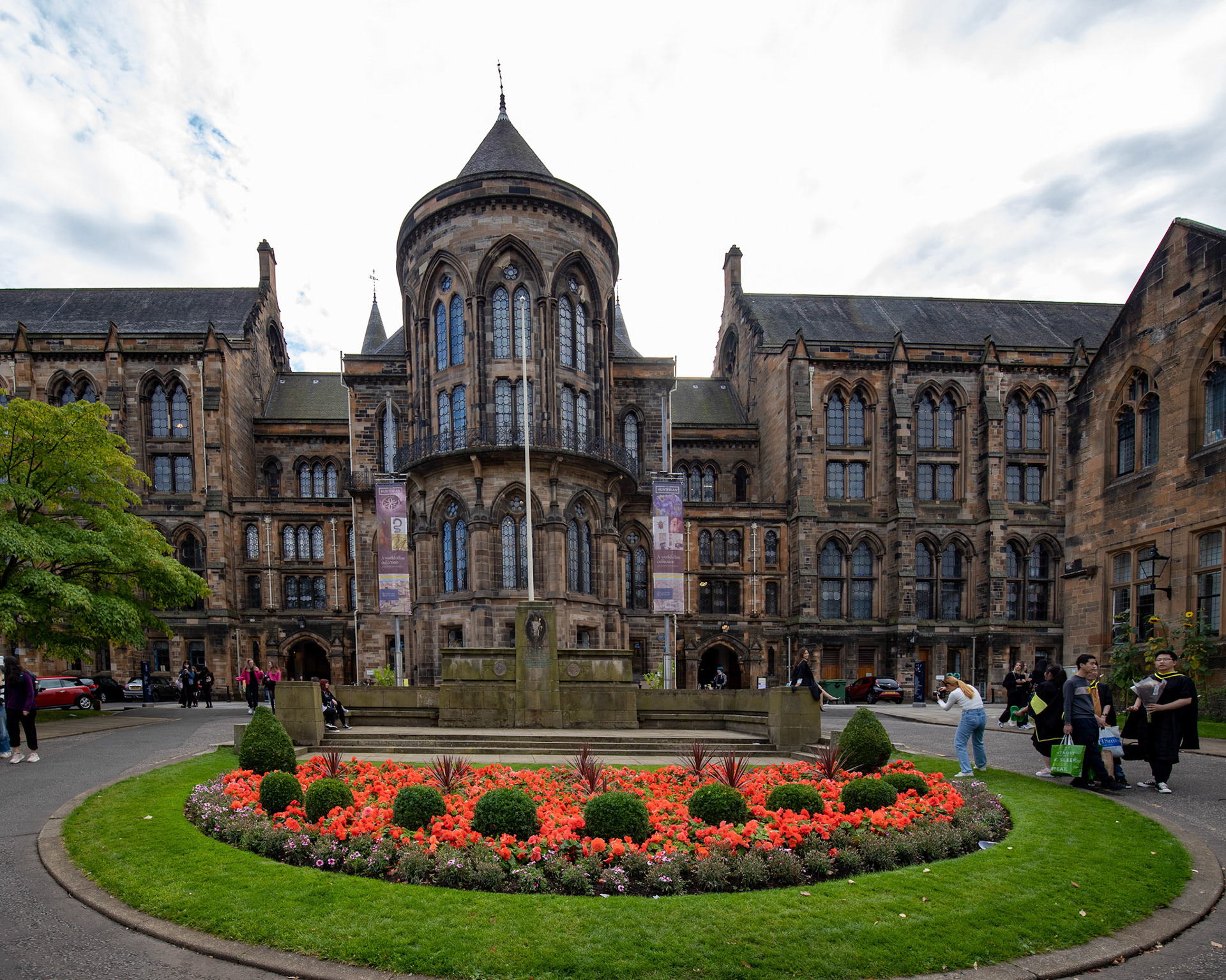 UNIVERSITY OF GLASGOW, GILMOREHILL CAMPUS BUILDINGS