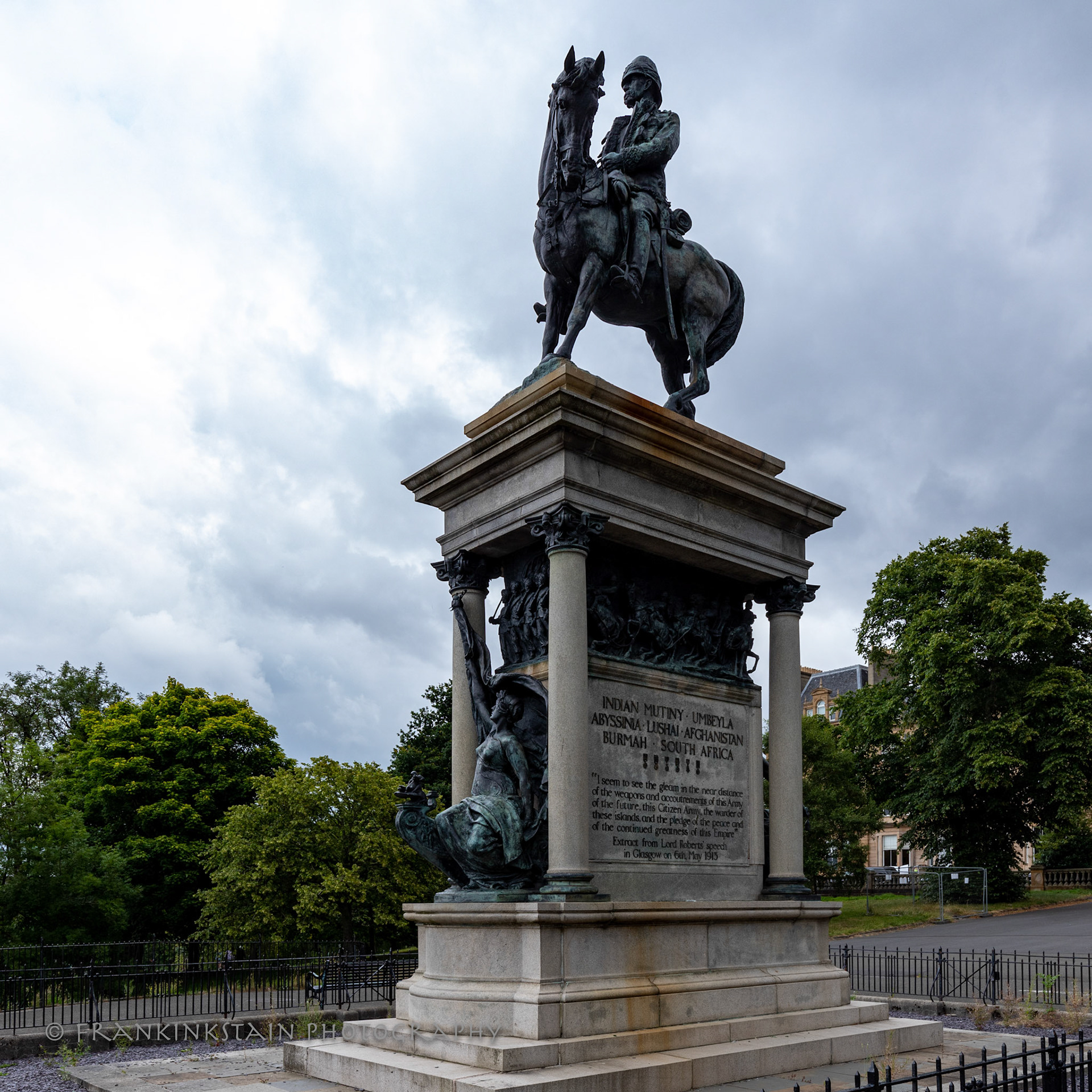 KELVINGROVE PARK, ROBERTS MEMORIAL