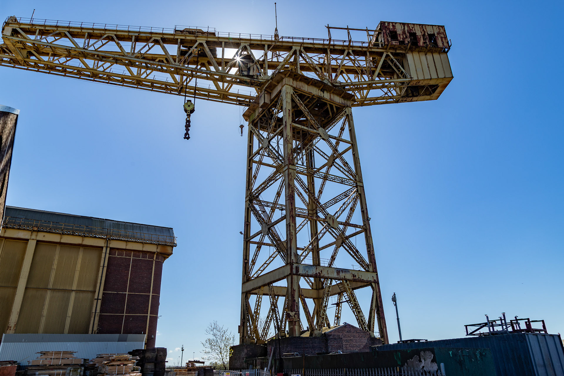 QUAYSIDE TITAN CRANE