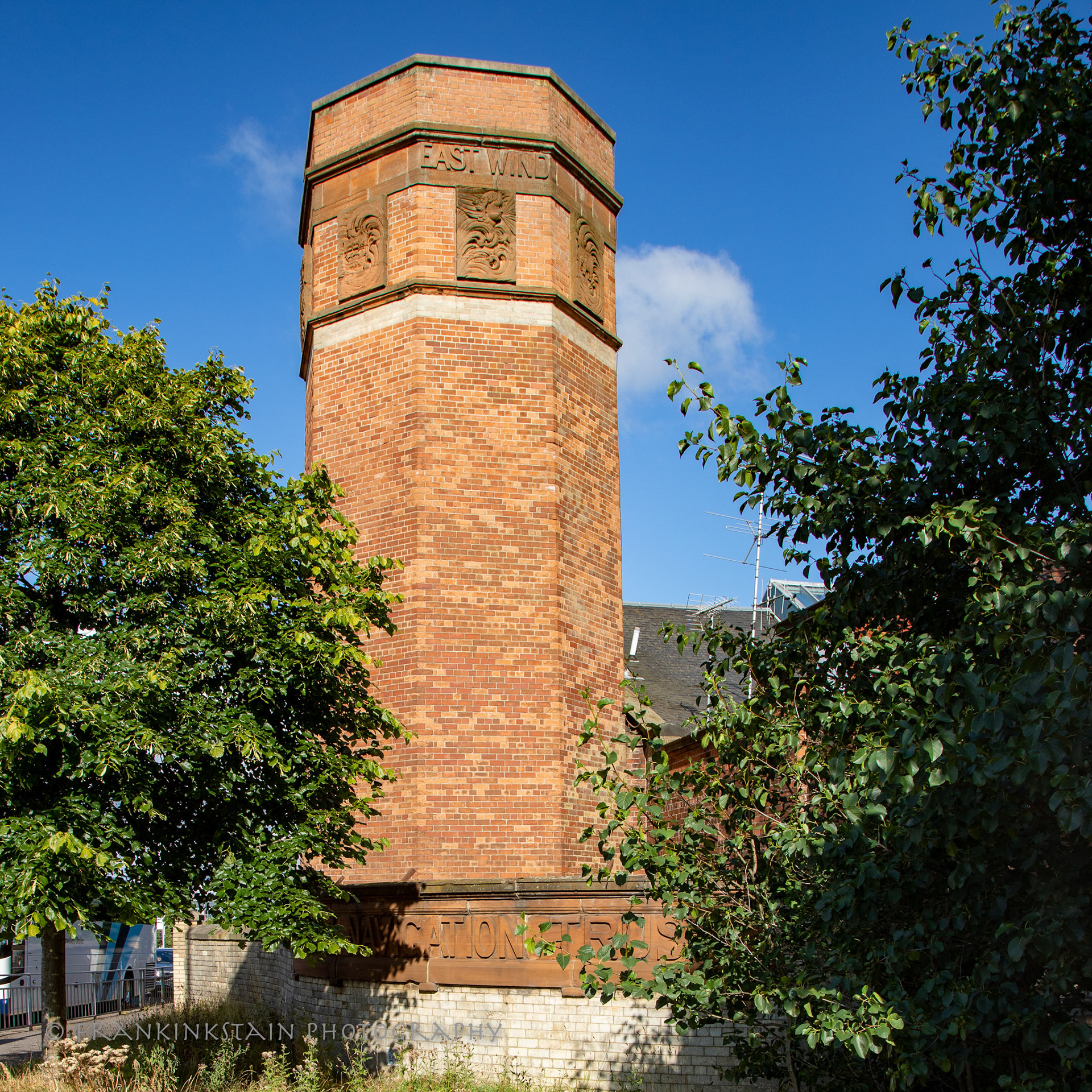FORMER PRINCE'S DOCK HYDRAULIC POWER STATION