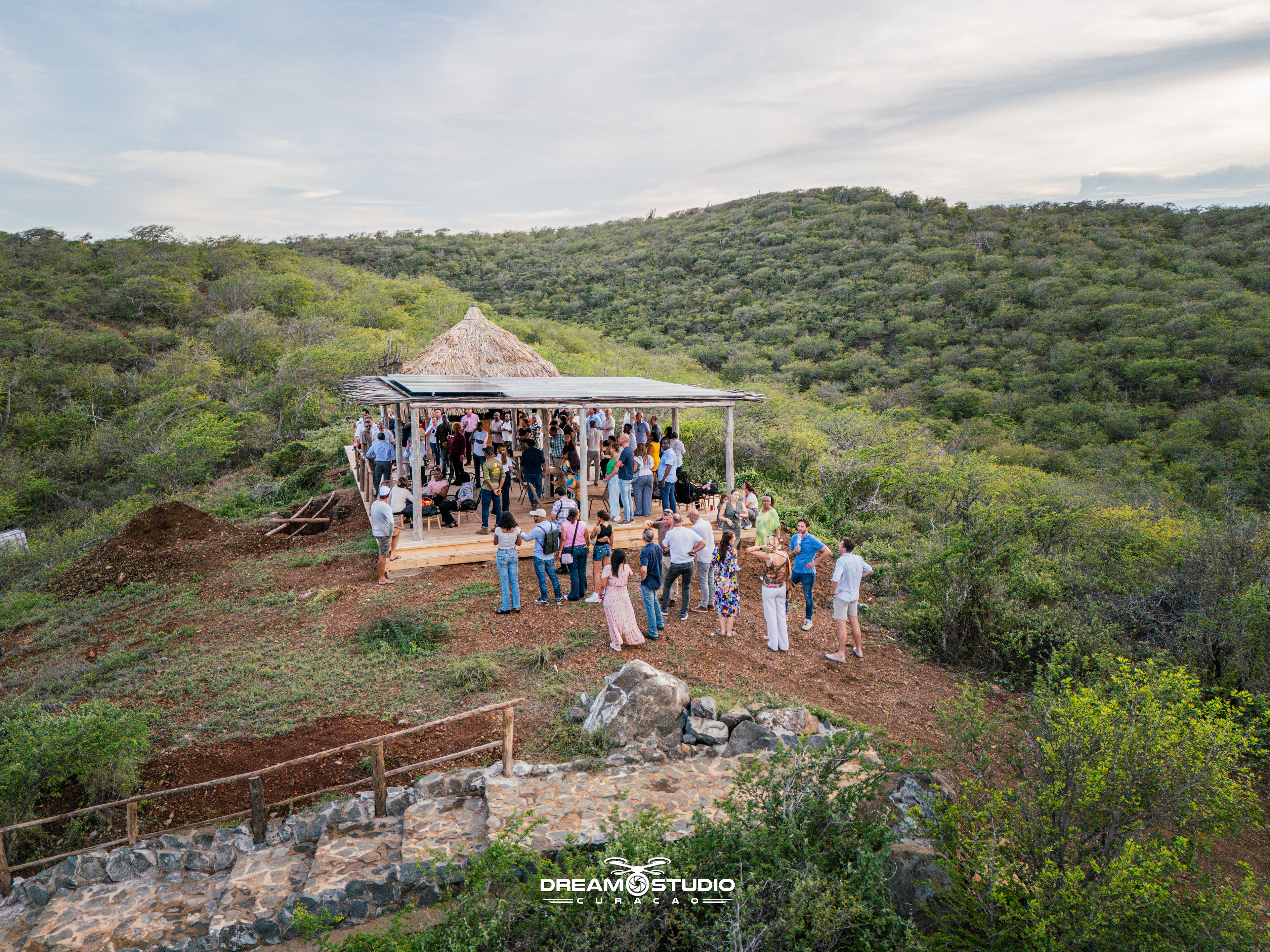 Jandino opening hofimango