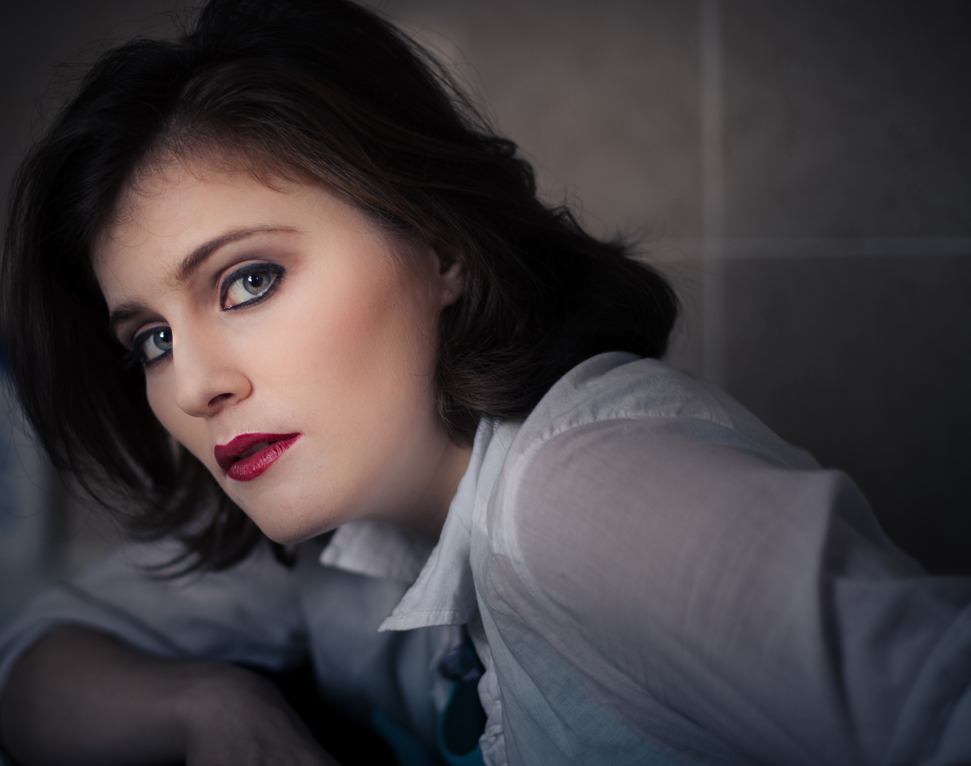 Actor Rosie Frecker from Screen Rebels' play Silverlight.