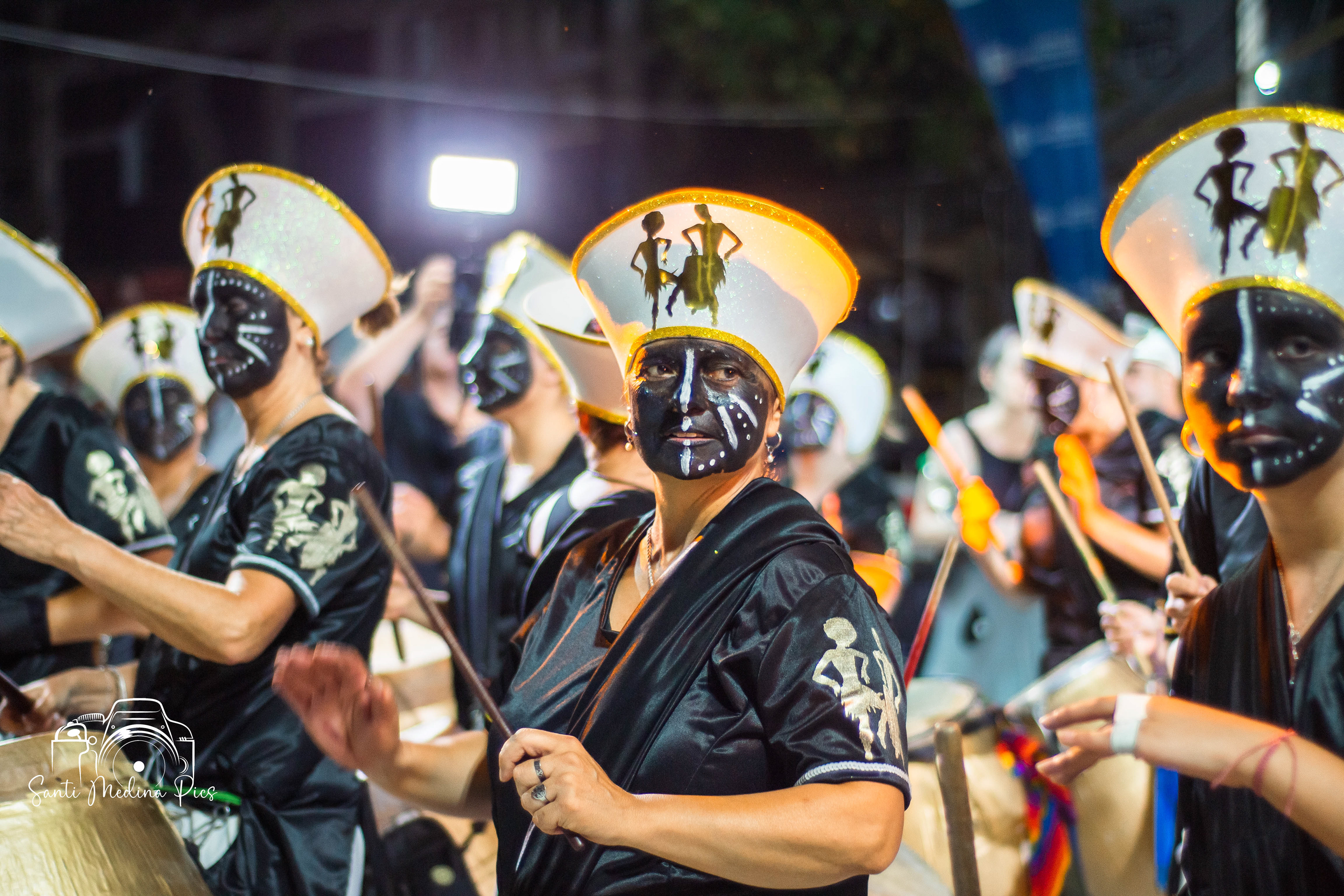 Tamborileras de Dulces Guerreras - Cuerda plenamente de mujeres.