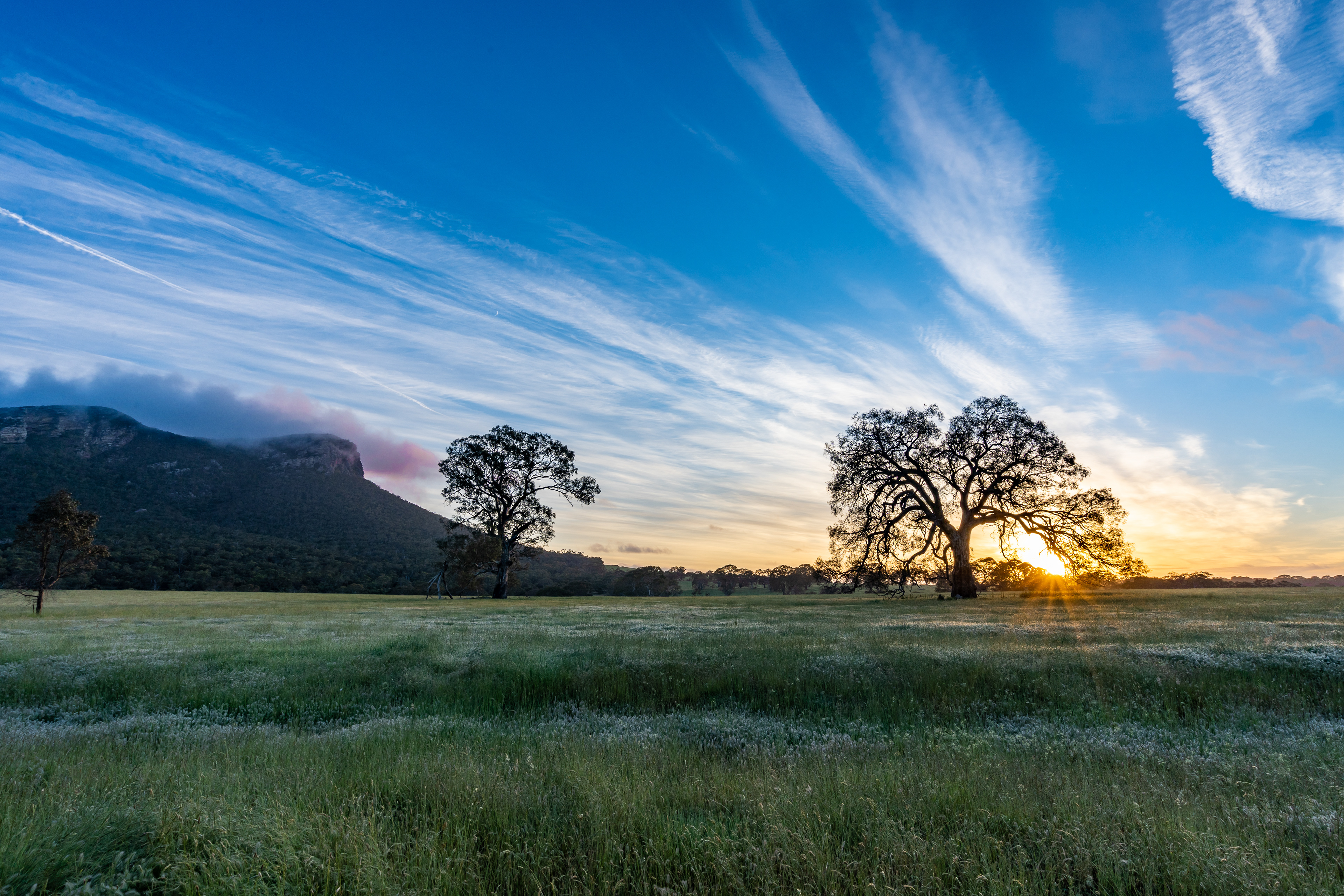 Sunrise at Mount Sturgeon Australien