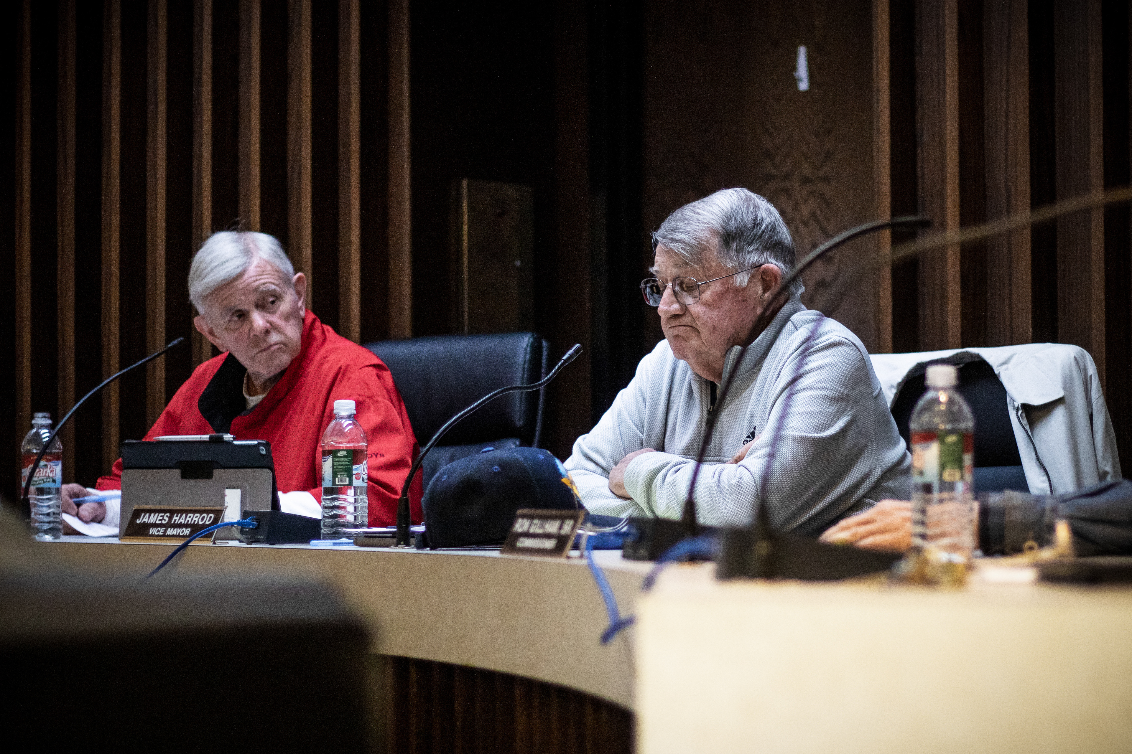 Shawnee mayor Richard Finley (left) and vice mayor James Harrod (right) sit at odds on the Broadway Street Project debate at the city commissioners meeting Tuesday. (Countywide and Sun)