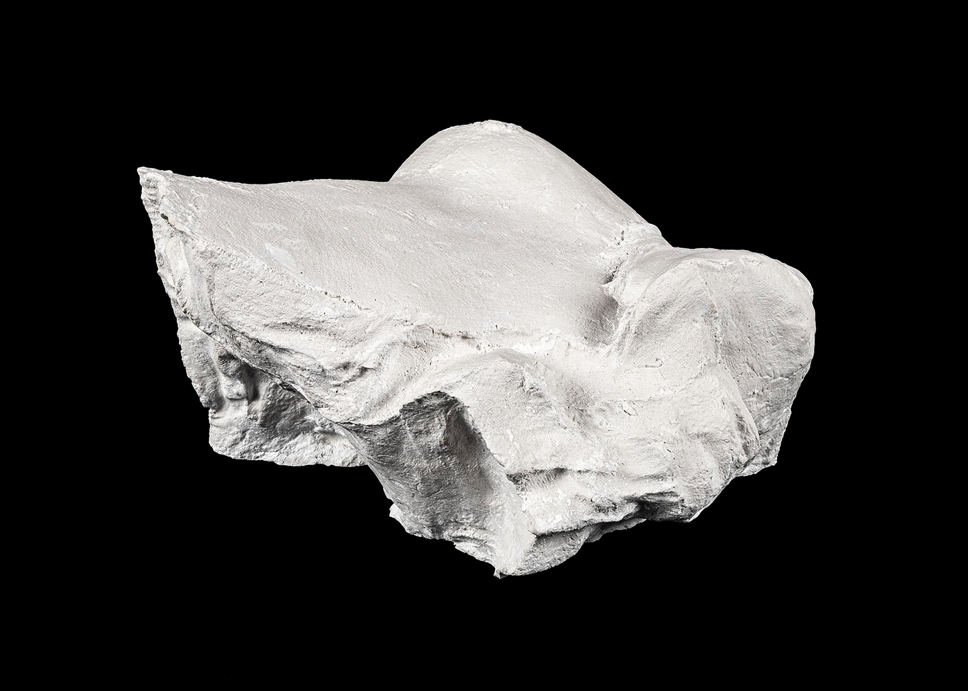 Rock Formation #09 (2019), plaster, 30 x 16 x 32 cm