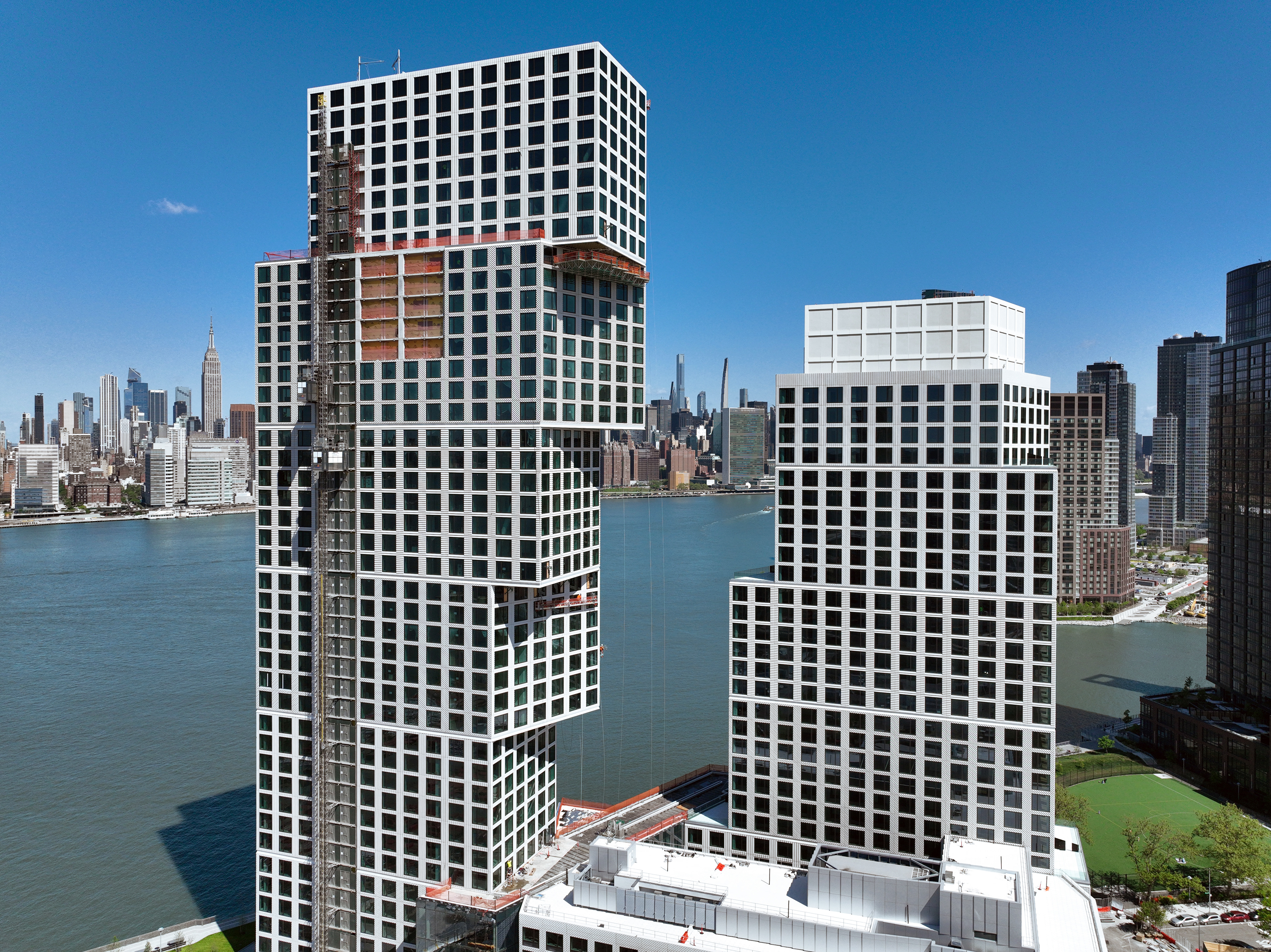 Copyright ©2022 Aerograph