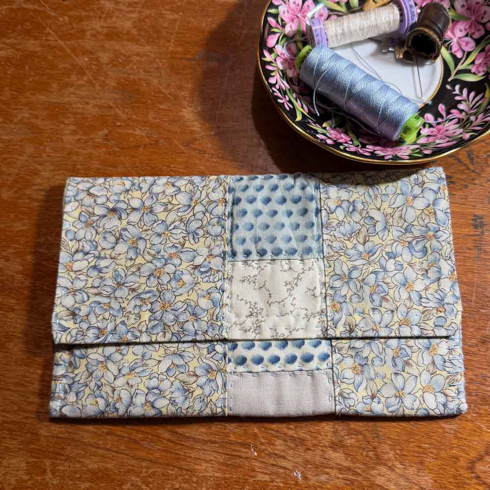 Quilted Sewing Pouch Closed