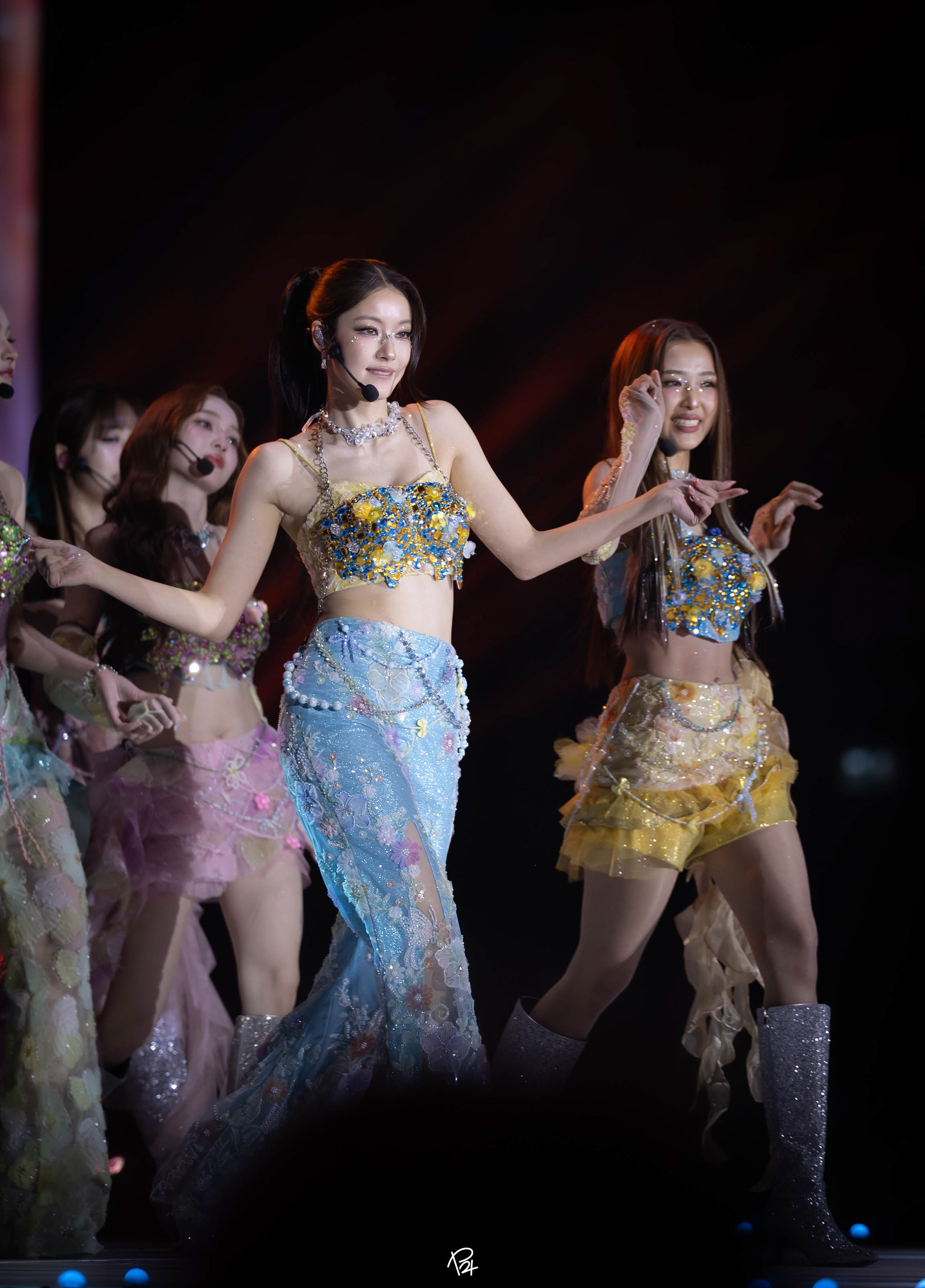 Blush Blossom Fan Fest