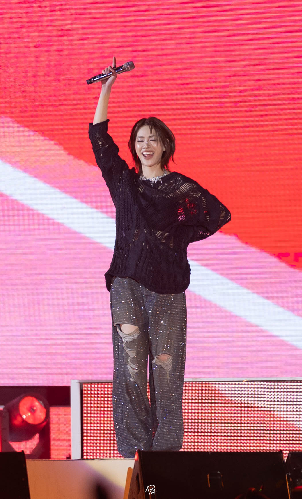 Blush Blossom Fan Fest