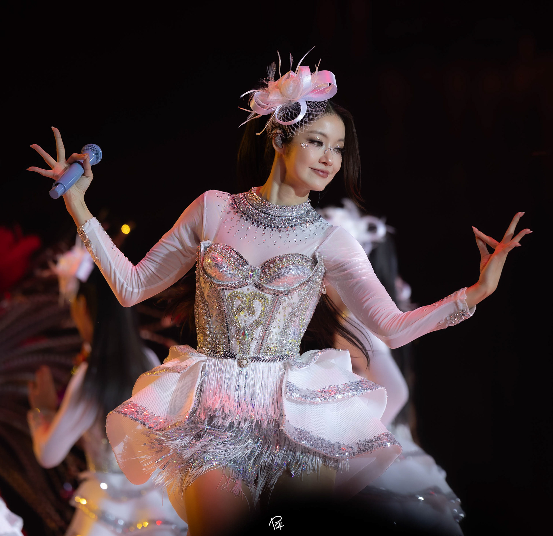 Blush Blossom Fan Fest