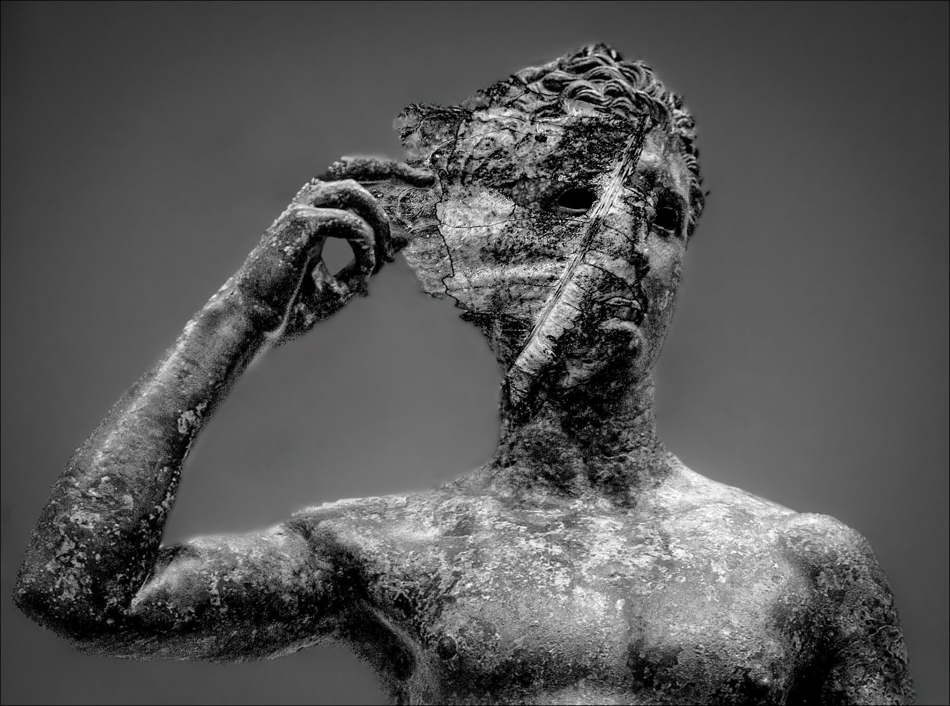 The Athlete of Fano in the act of crowning himself, interpreted as removing a mask—symbol of fragility and identity.