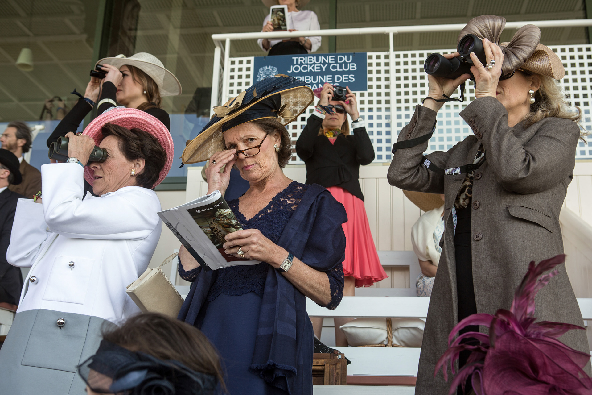 Madame de Lencquesaing attends the Prix de Diane from the ladies' stand of the Jockey Club (stand reserved for wives of Jockey Club members). The bourgeois not only carve out homogeneous spaces for themselves, but also command the discretion of those they perceive as intruders.