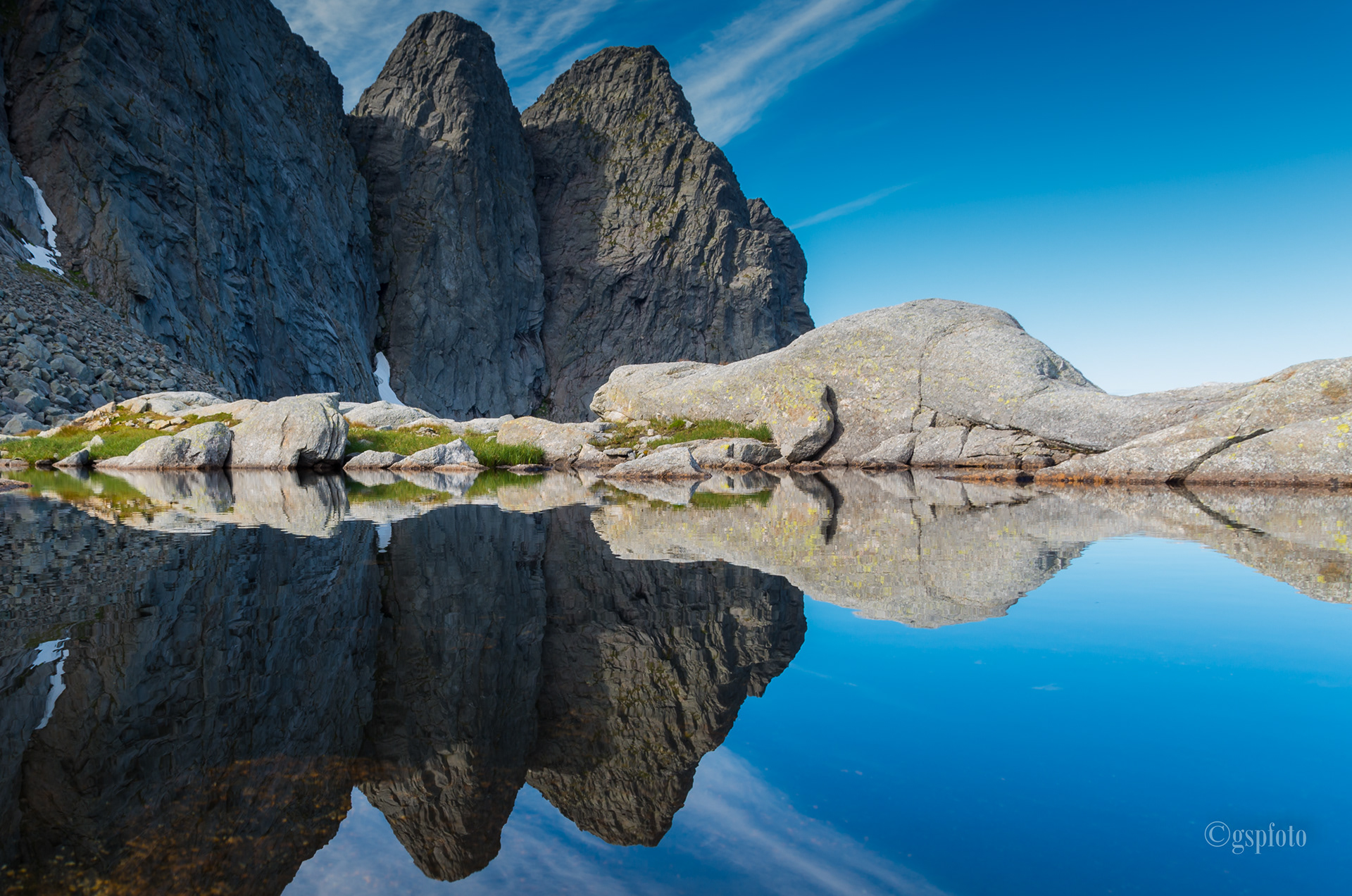 Ved Tvillingene - 7 søstre