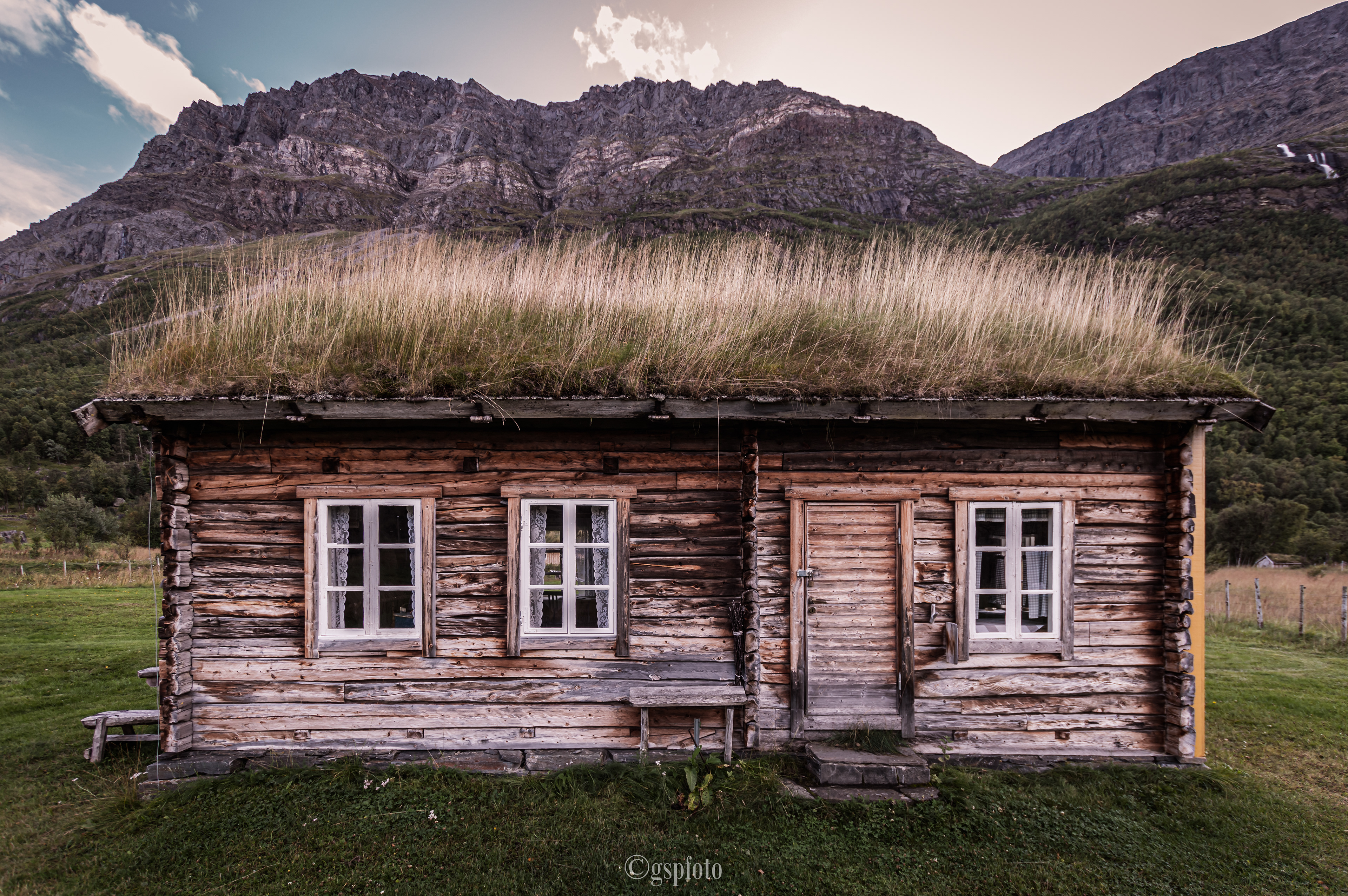 Holmenes Sjøsamiske gård