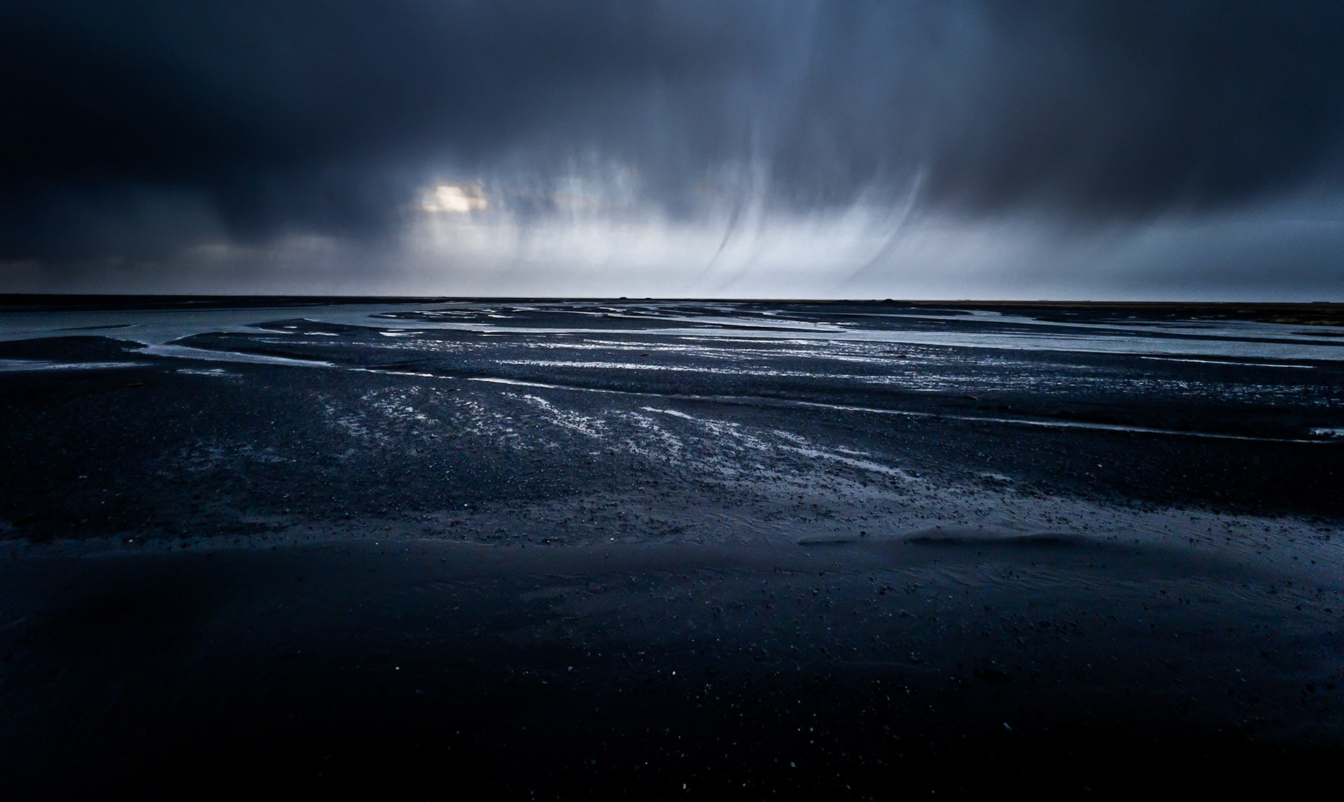 Rainy Horizons, Southern Iceland