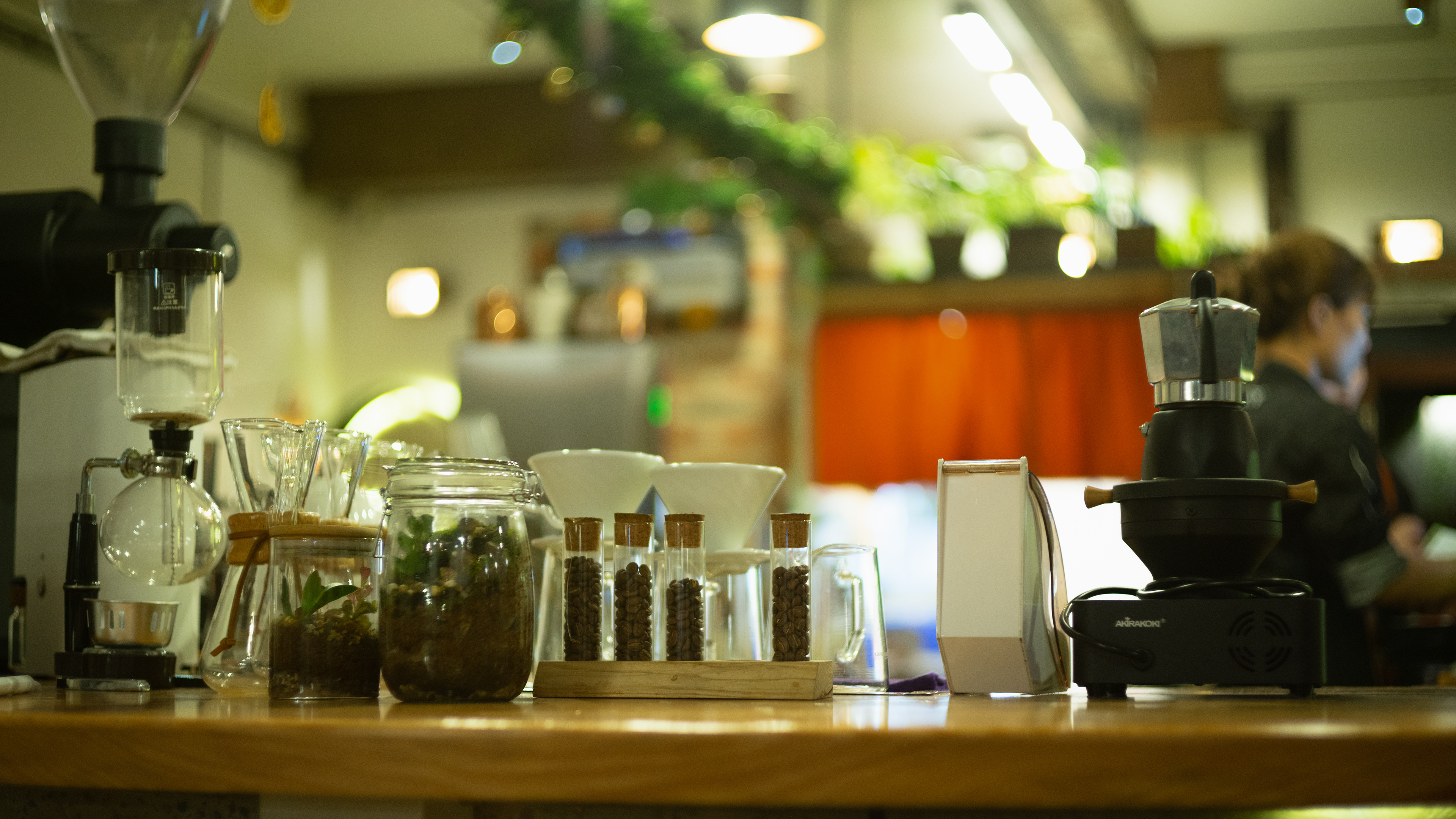 Tiệm Cà phê | A Coffee shop