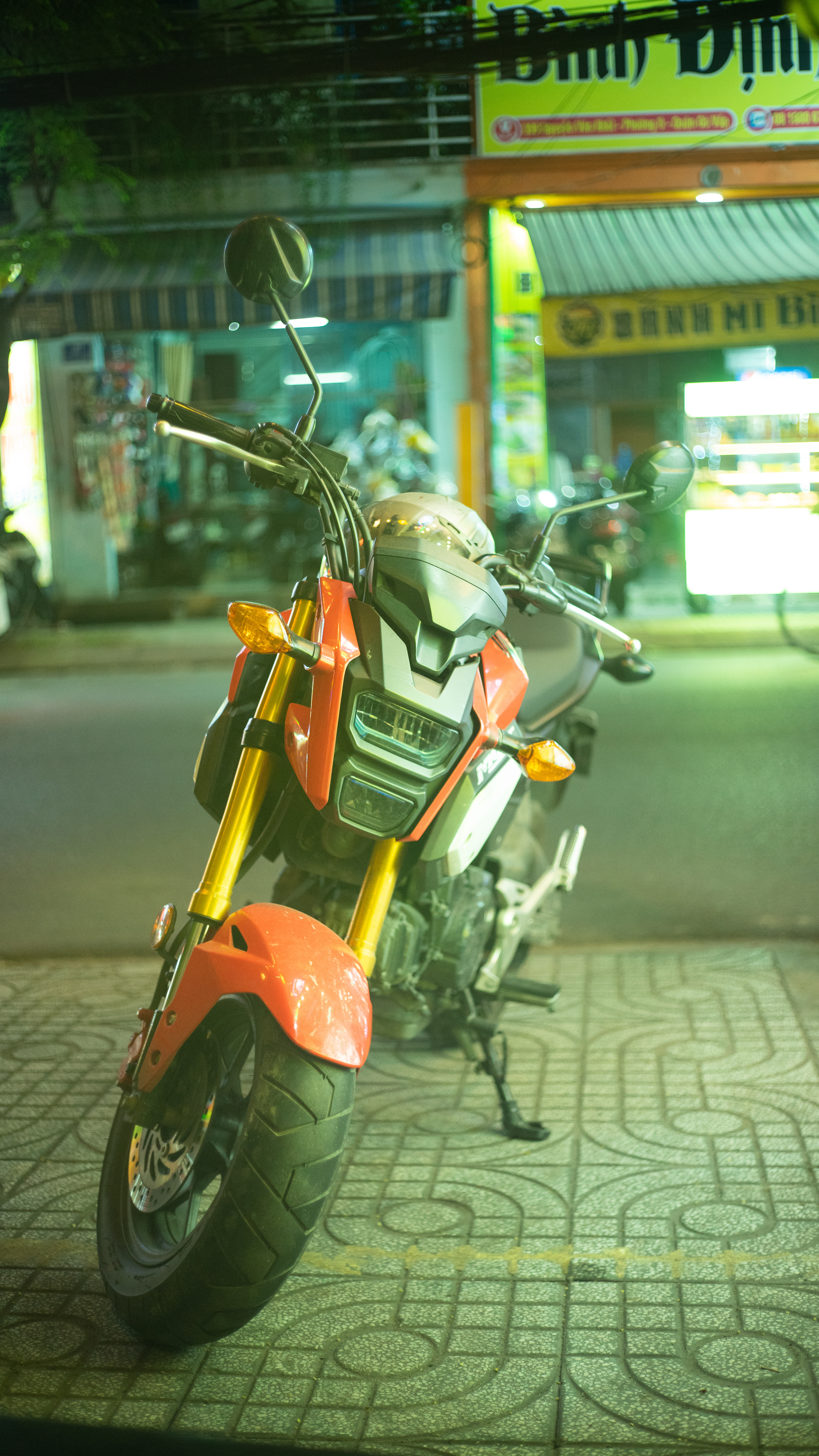 Chiếc xe của tôi | My Motor