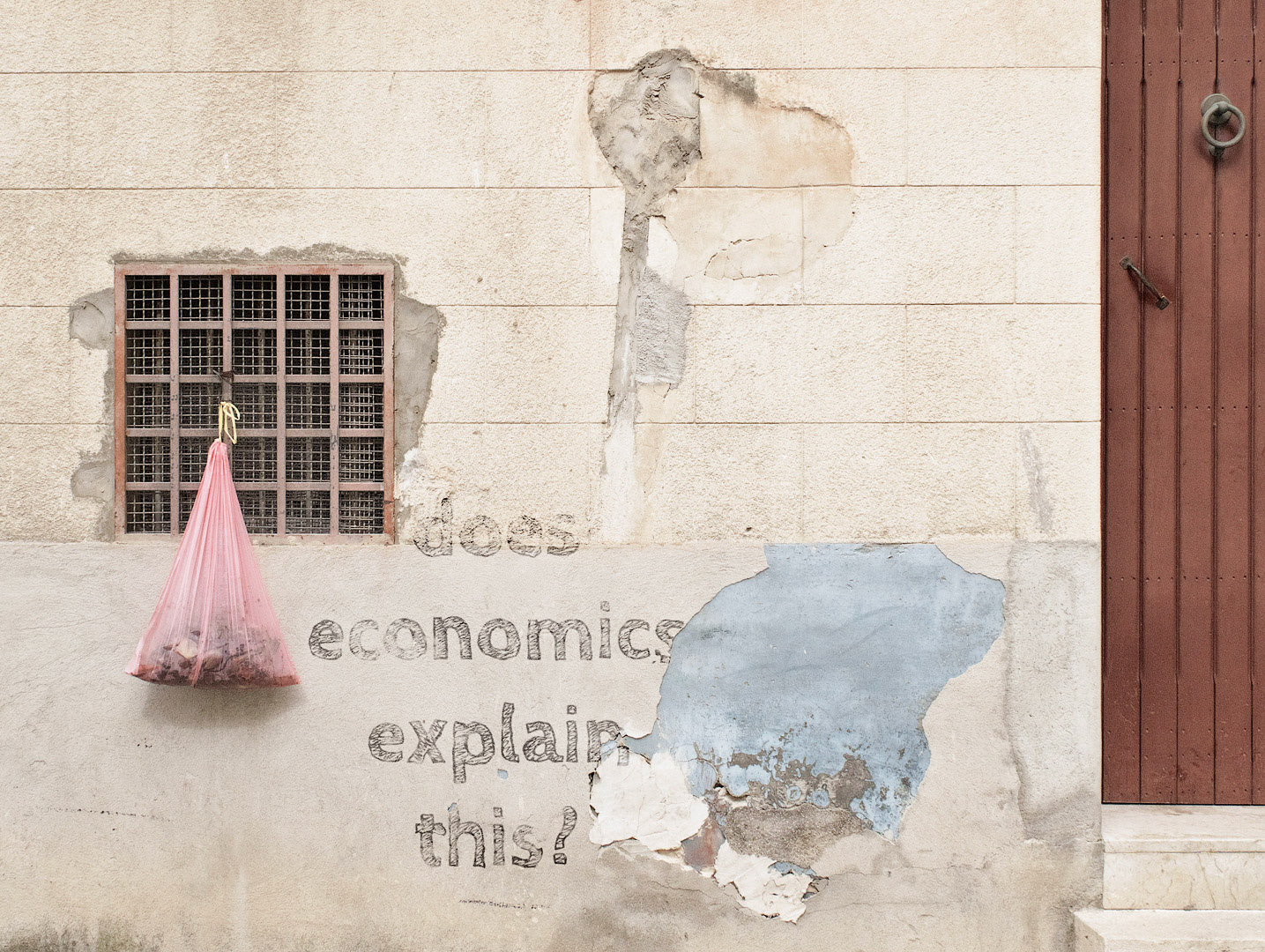 "does economics explain all this", Alcamo