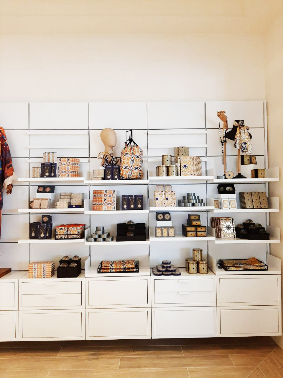 Qasr Al Watan Gift Shop