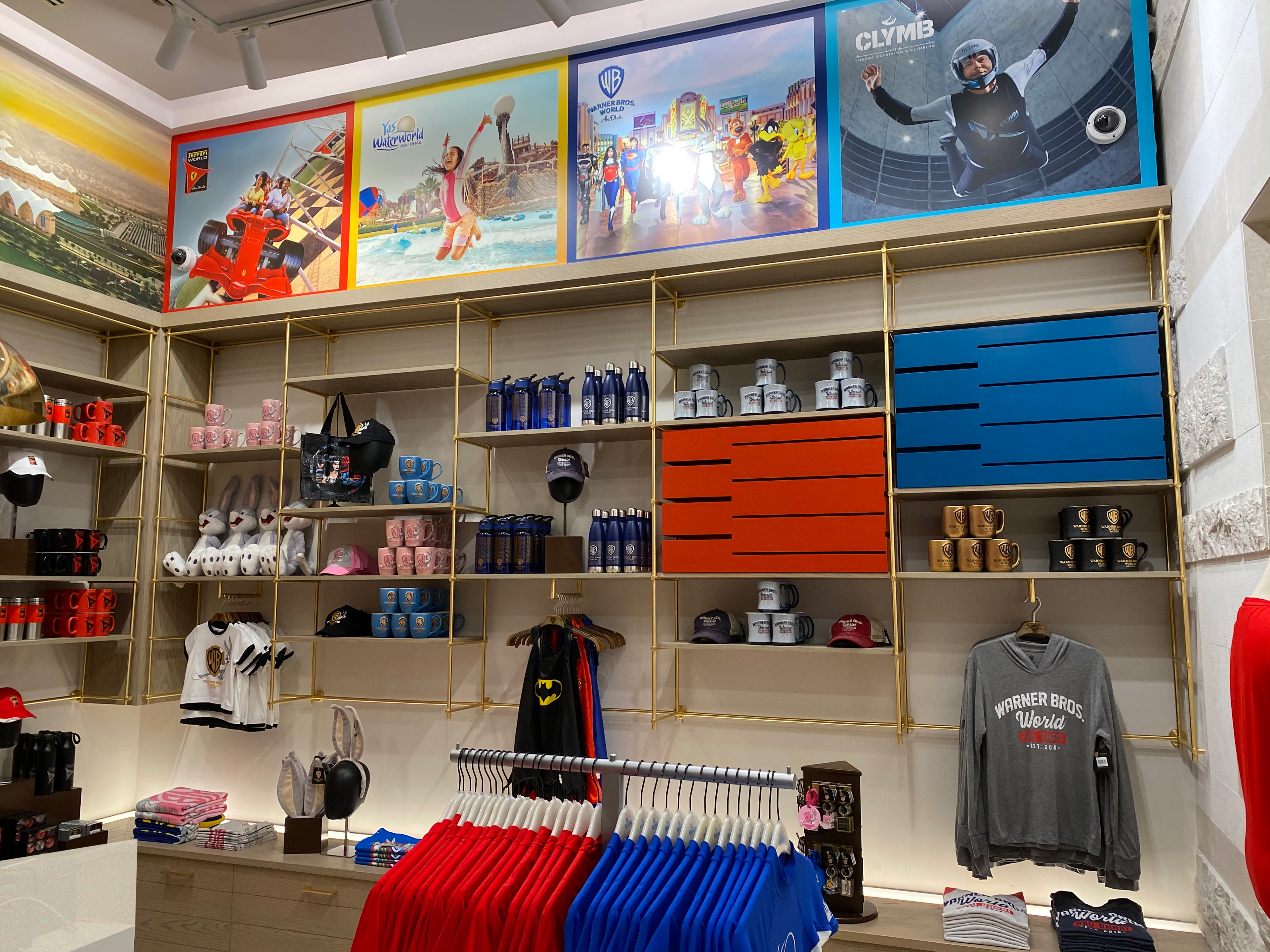 Hilton Abu Dhabi Yas Island - Souvenir Shop