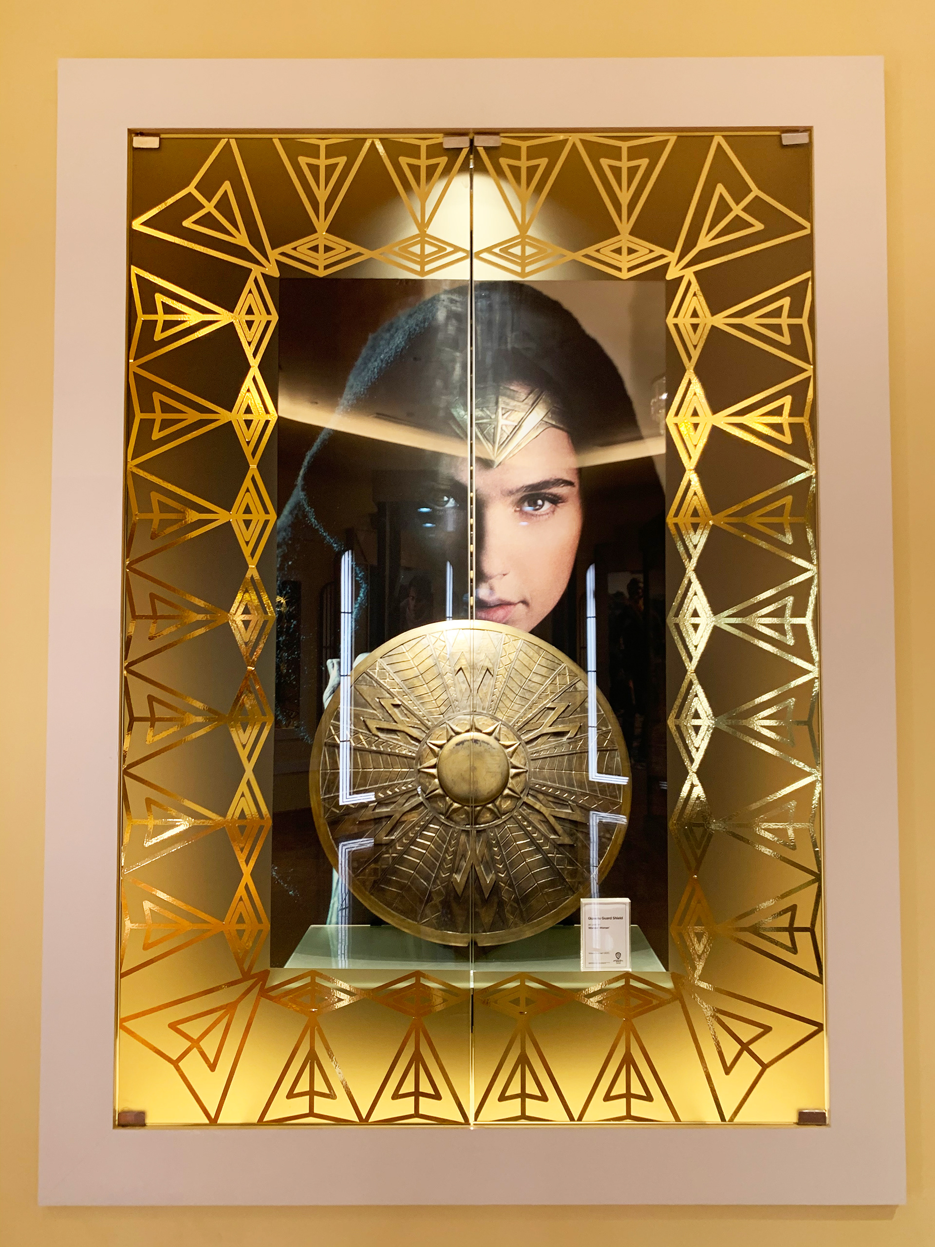 Treasures of Hollywood Present Wonder Woman - Exhibition