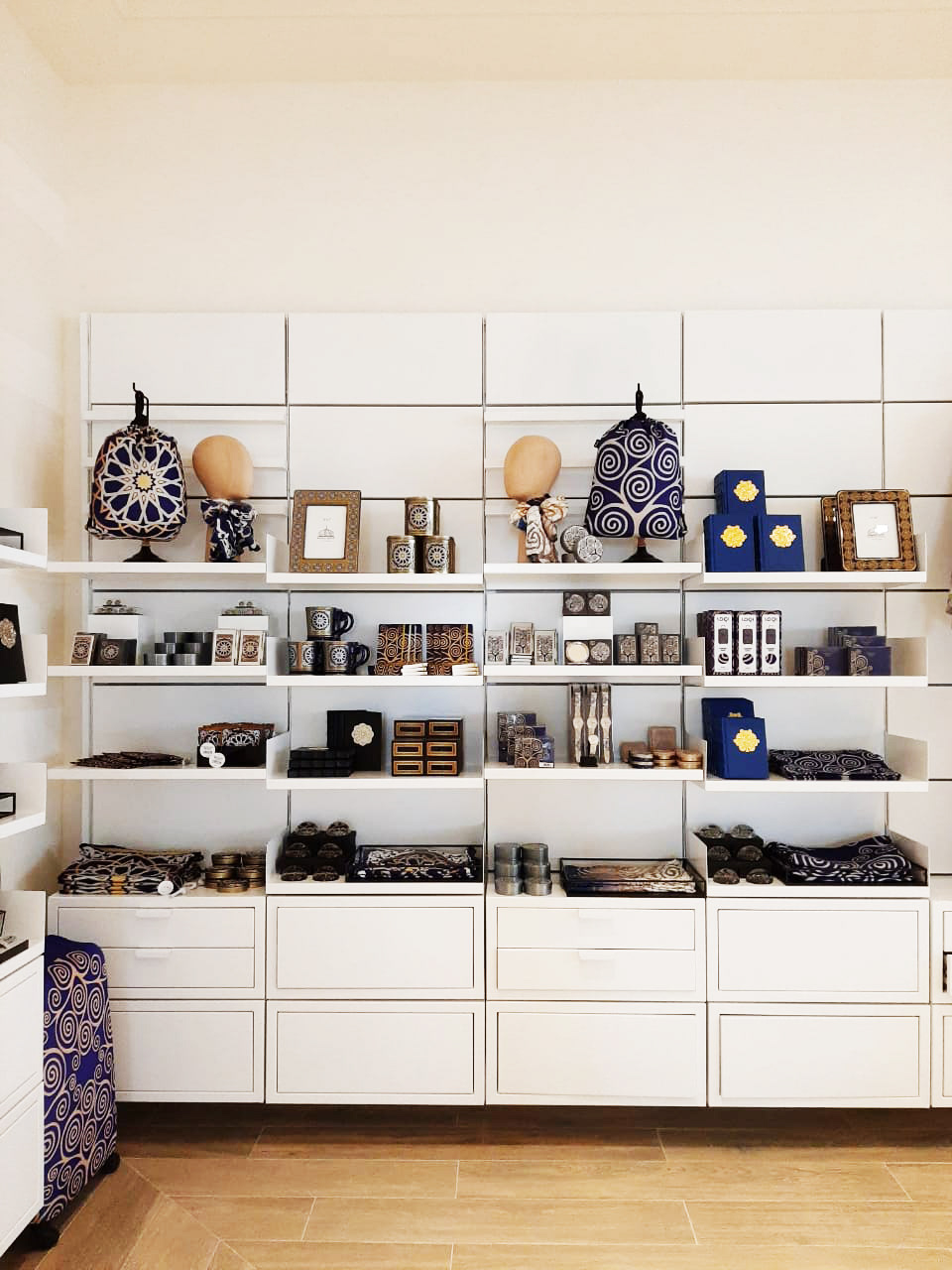 Qasr Al Watan Gift Shop