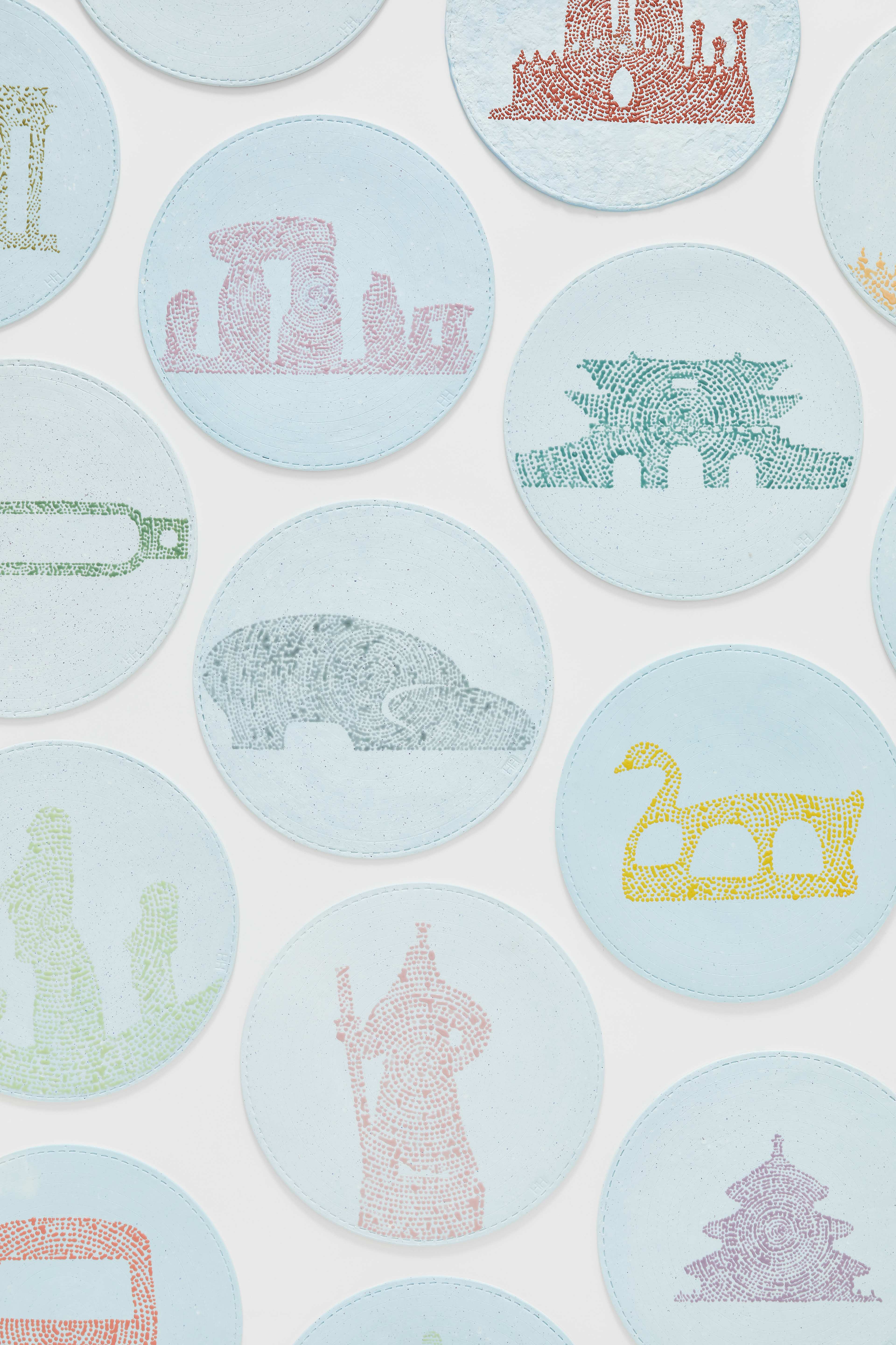 Urban Icons, 2023, paperclay, slip, 1250℃ firing, ceramic installtion, each 30×30 (cm)