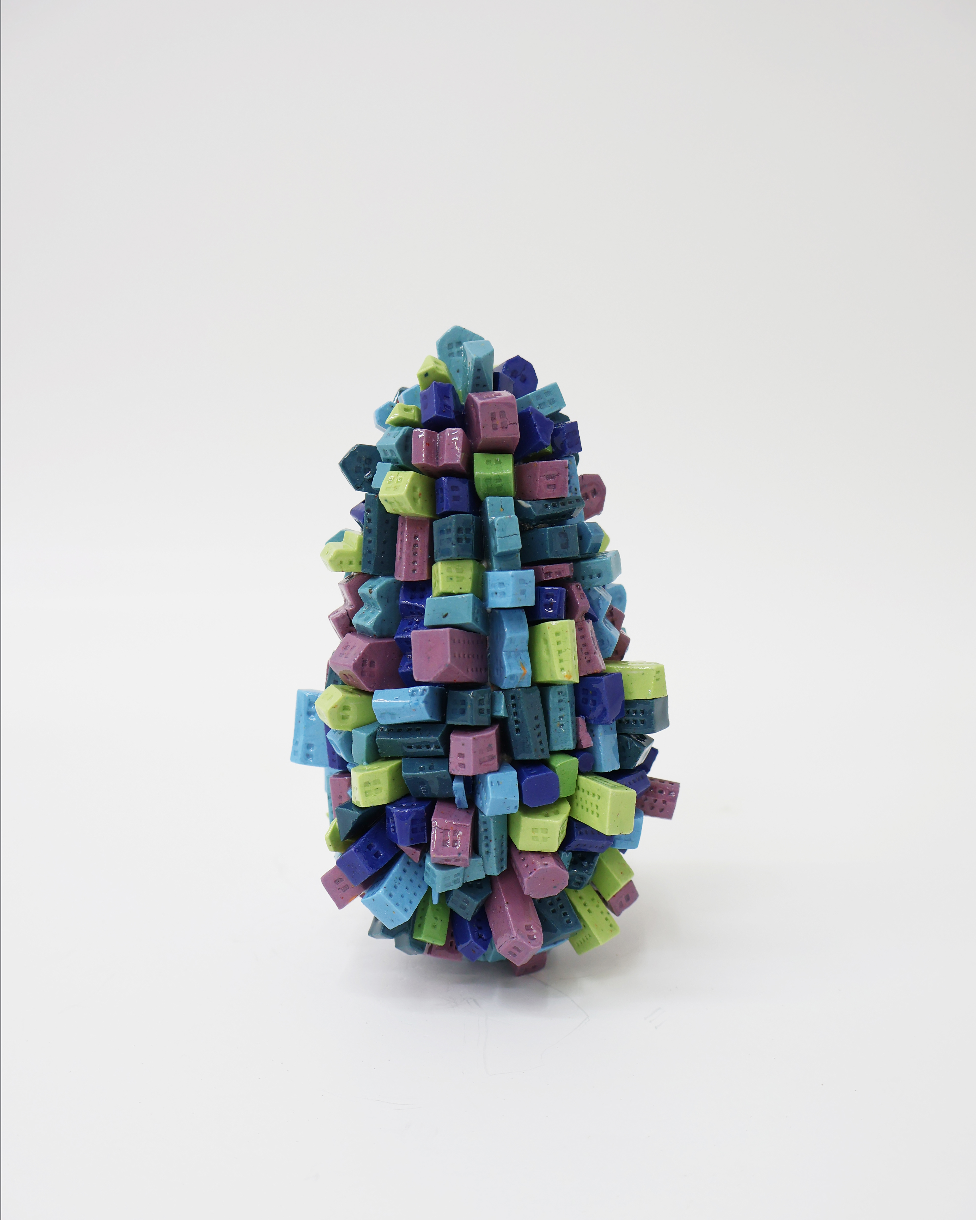 Cell, 2025, porcelain, 1250℃ firing, 8×8×15.5 (cm)