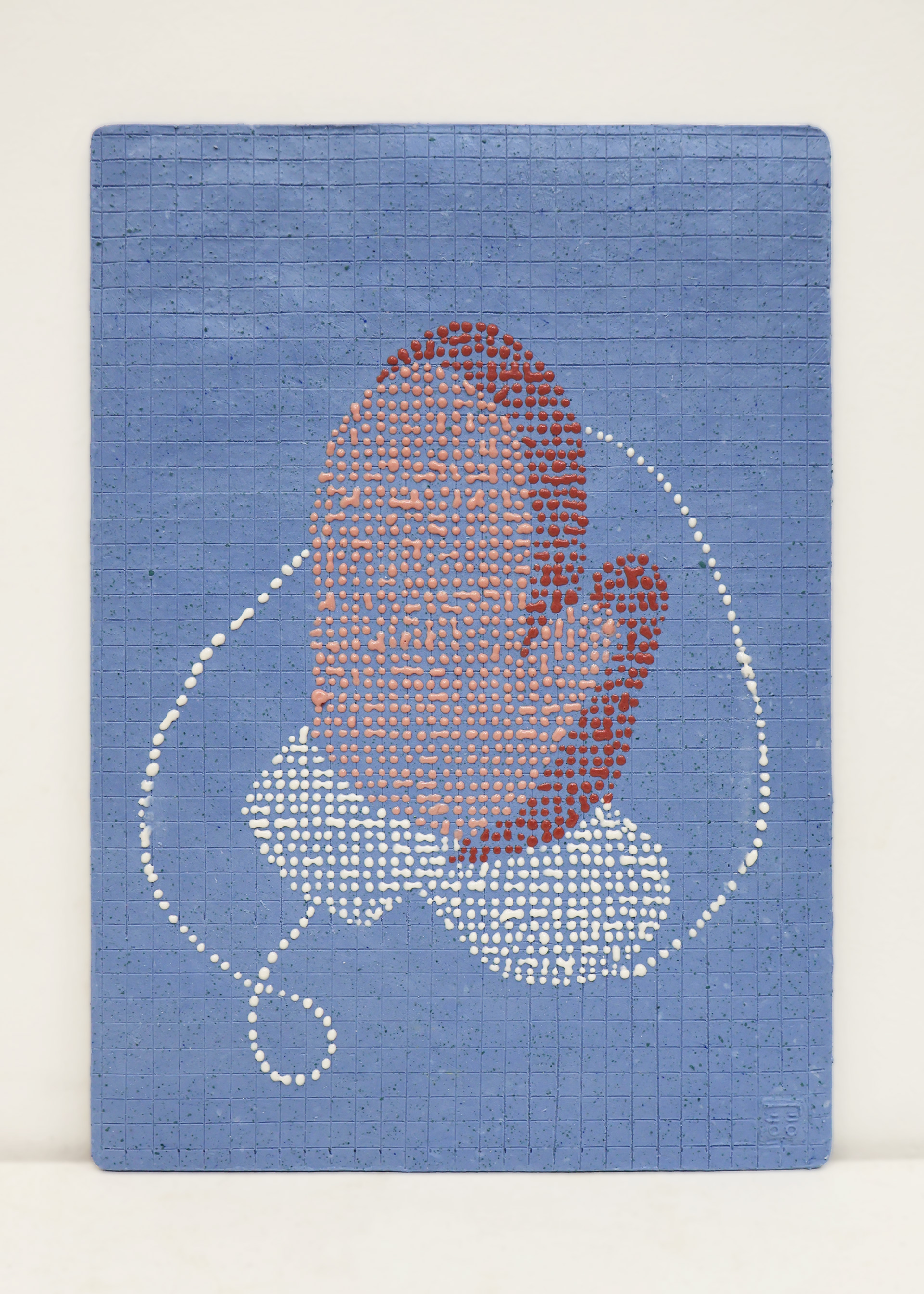 Mittens, 2022, paperclay, slip, 1250℃ firing, 25×35 (cm)