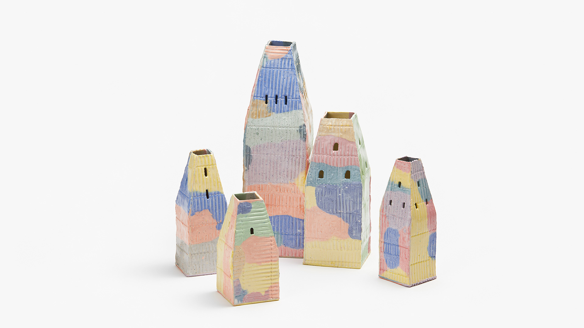 Home : Mingling, 2023, paperclay, slip, 1250℃ firing, ceramic installation