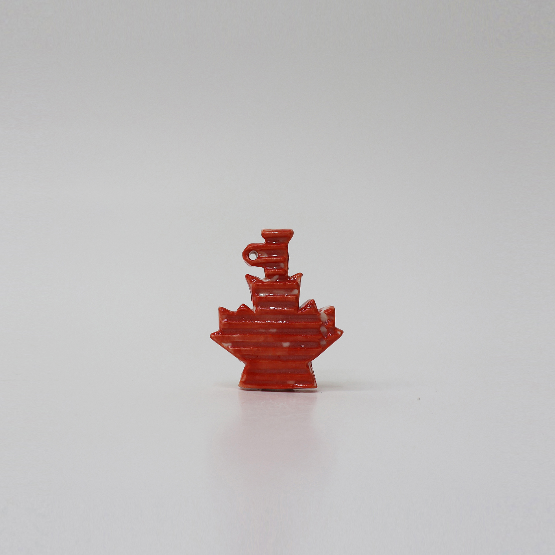 Quebec, 2025, porcelain, 1250℃ firing, 3.5×0.5×4.5 (cm)