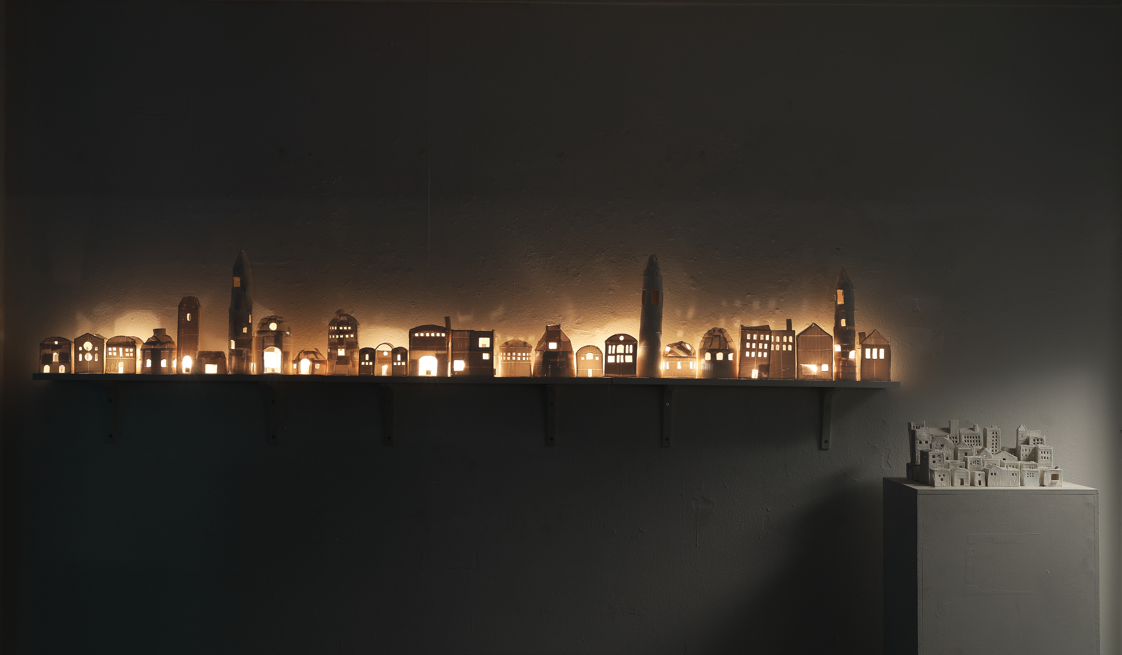 Home, 2016, paperclay, slip, 1250℃ firing, ceramic installation