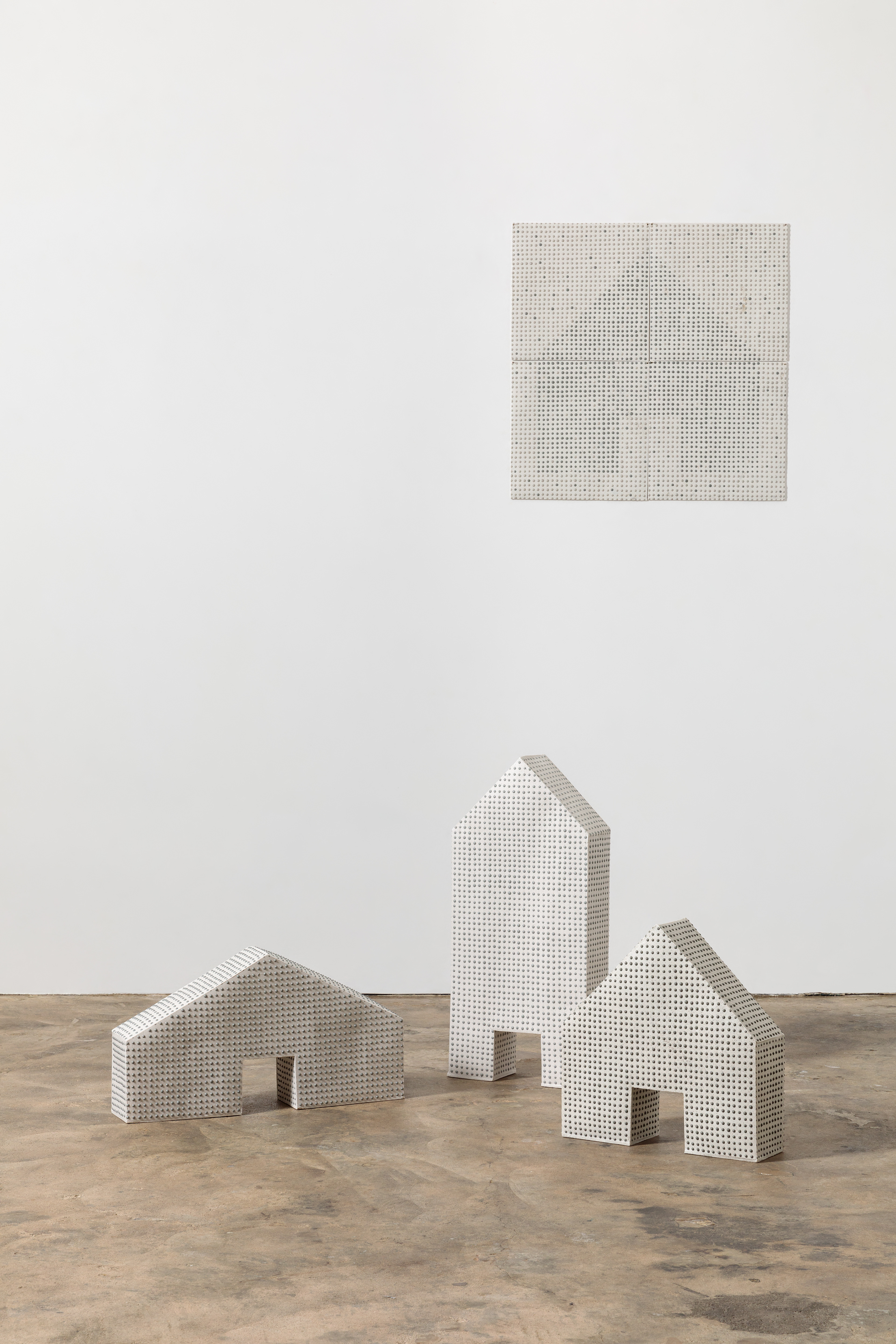 Home : Icon, 2018, paperclay, slip, 1250℃ firing, ceramic installation