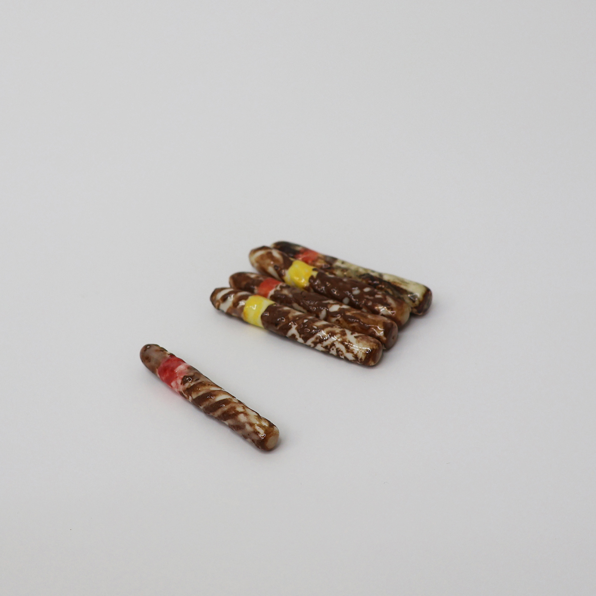 Habana, 2025, porcelain, 1250℃ firing, 5×4.5×0.5 (cm) 