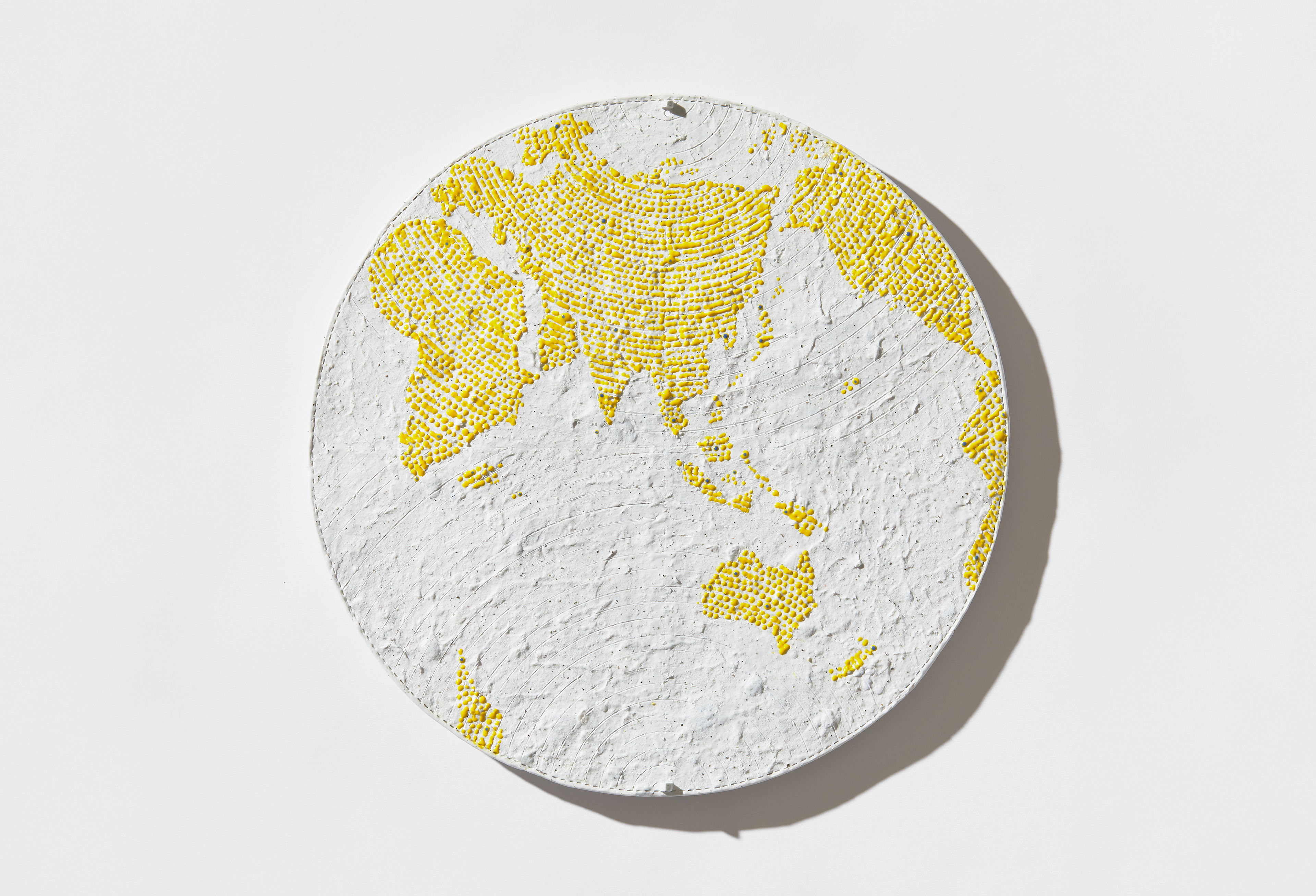 Moon, 2020, paperclay, slip, 1250℃ firing, 37×37 (cm)