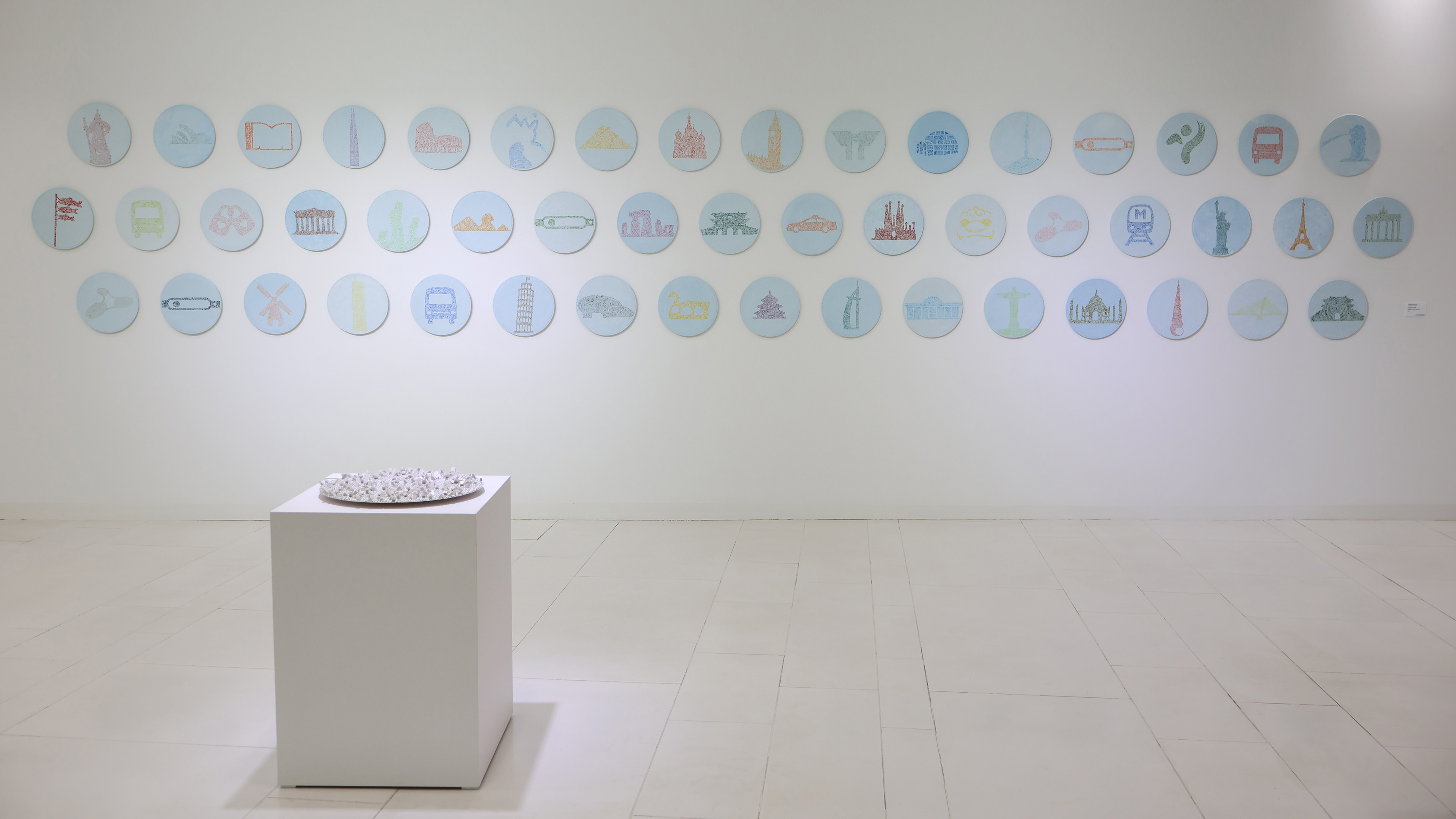 Urban Icons, 2023, paperclay, slip, 1250℃ firing, ceramic installtion, each 30×30 (cm)