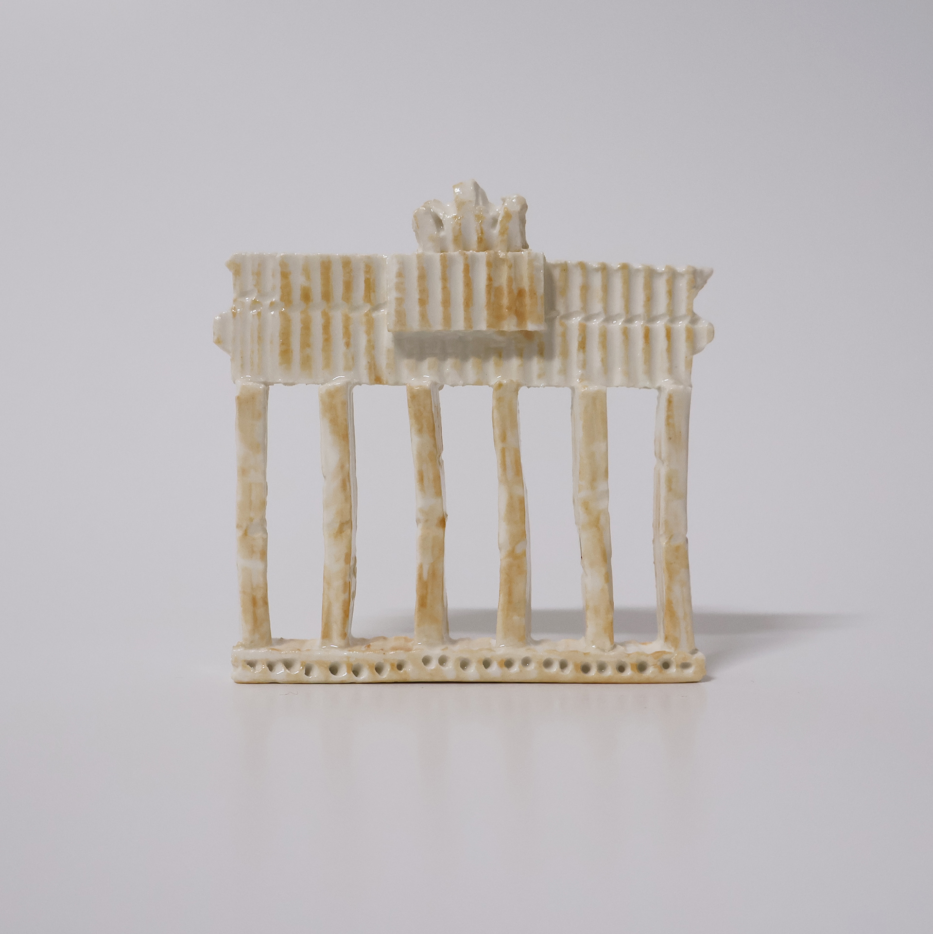 Berlin, 2025, porcelain, 1250℃ firing, 1.5×8.5×8.5 (cm)